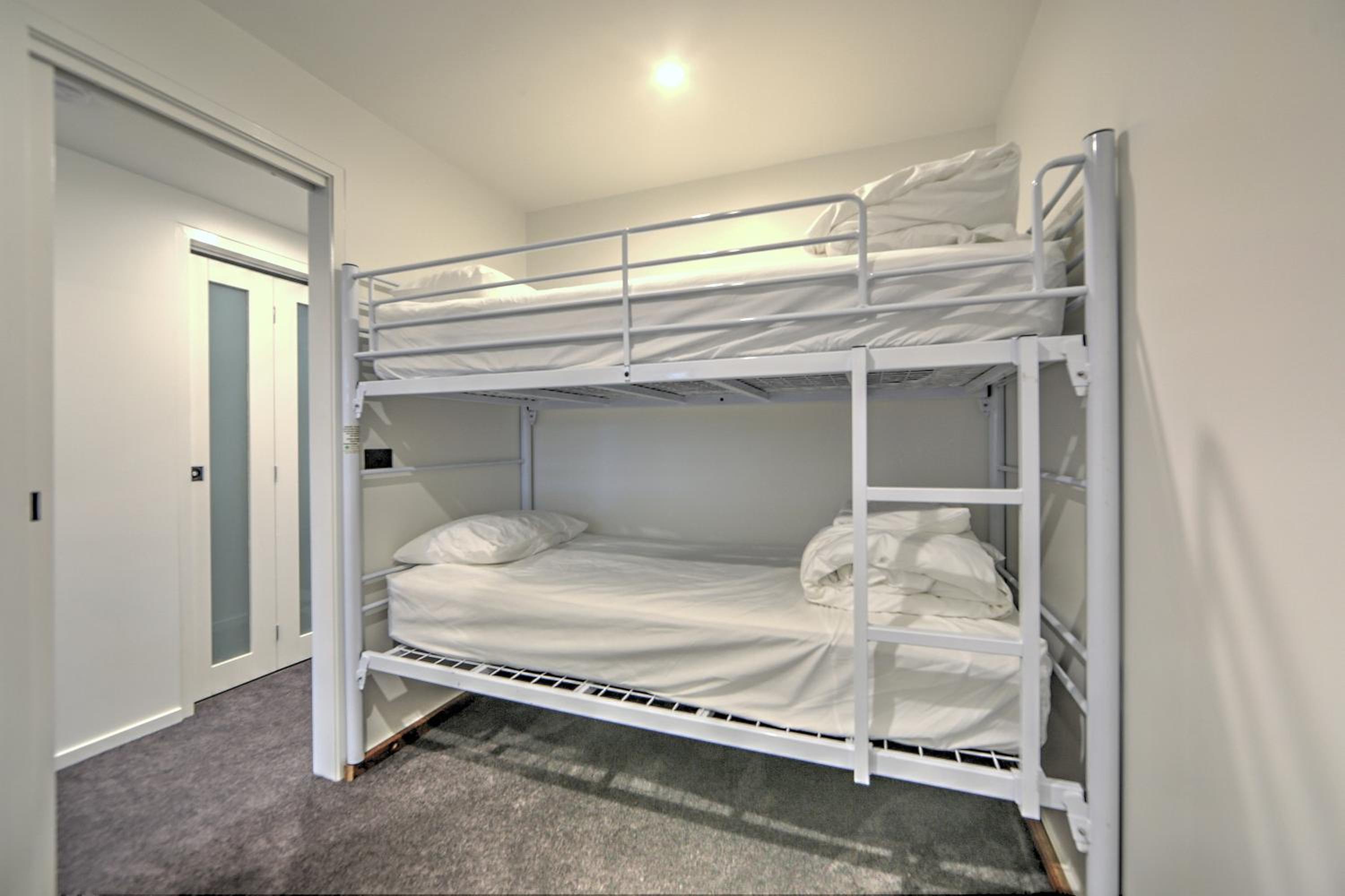Snow Ski Apartments Penthouse 32