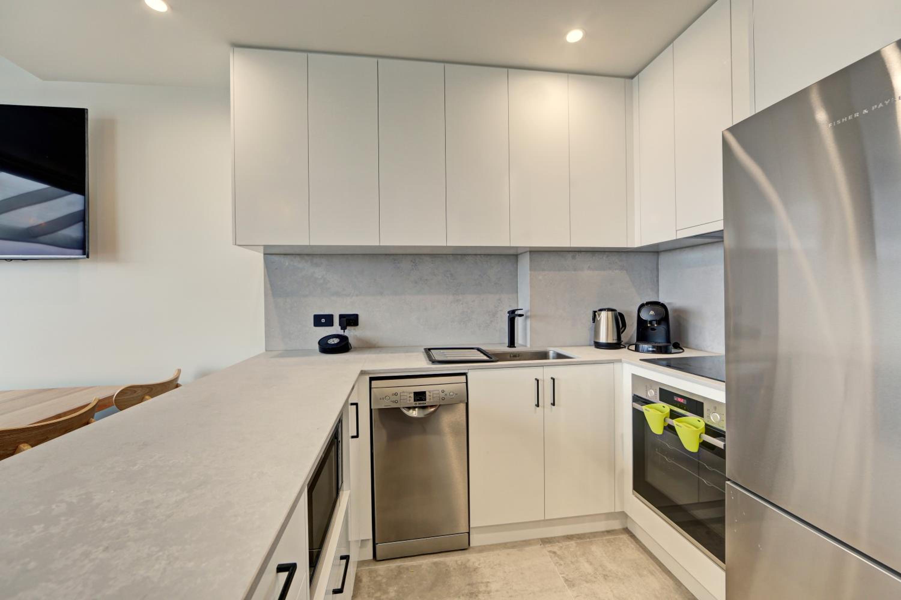 Snow Ski Apartments Penthouse 32