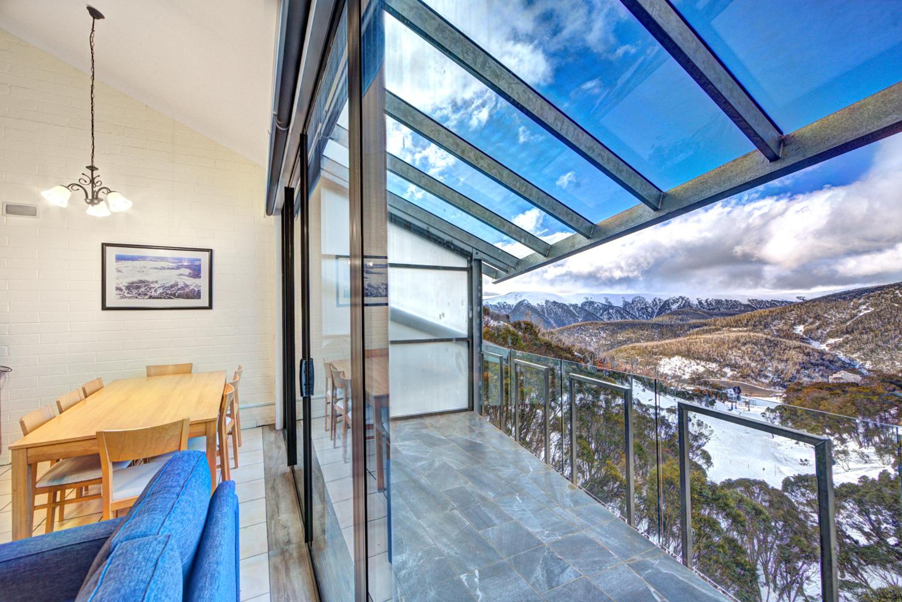 Snow Ski Apartments 31 view 4