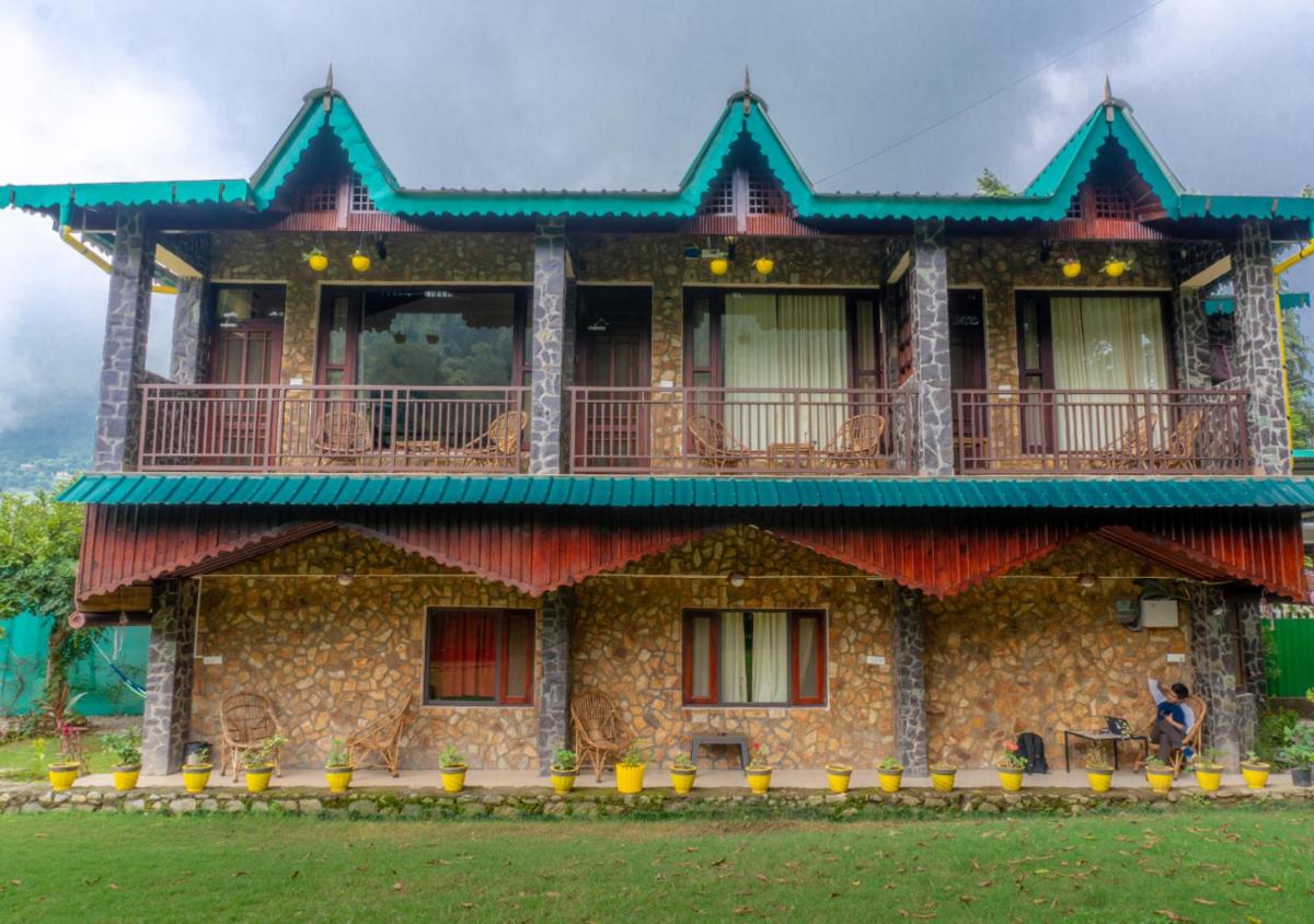 The Hosteller Naukuchiatal, Bhimtal