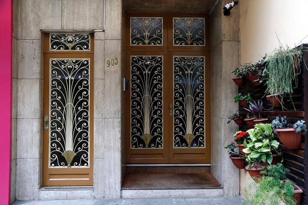 Stylish 3 bedrooms for 6 people in Copacabana
