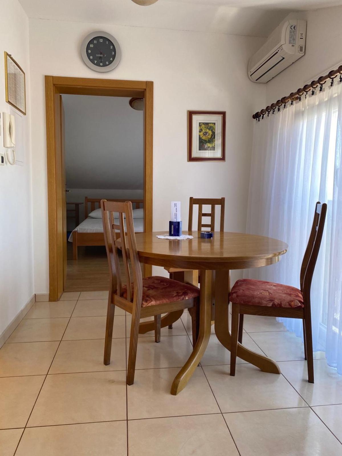 Apartments Bridic