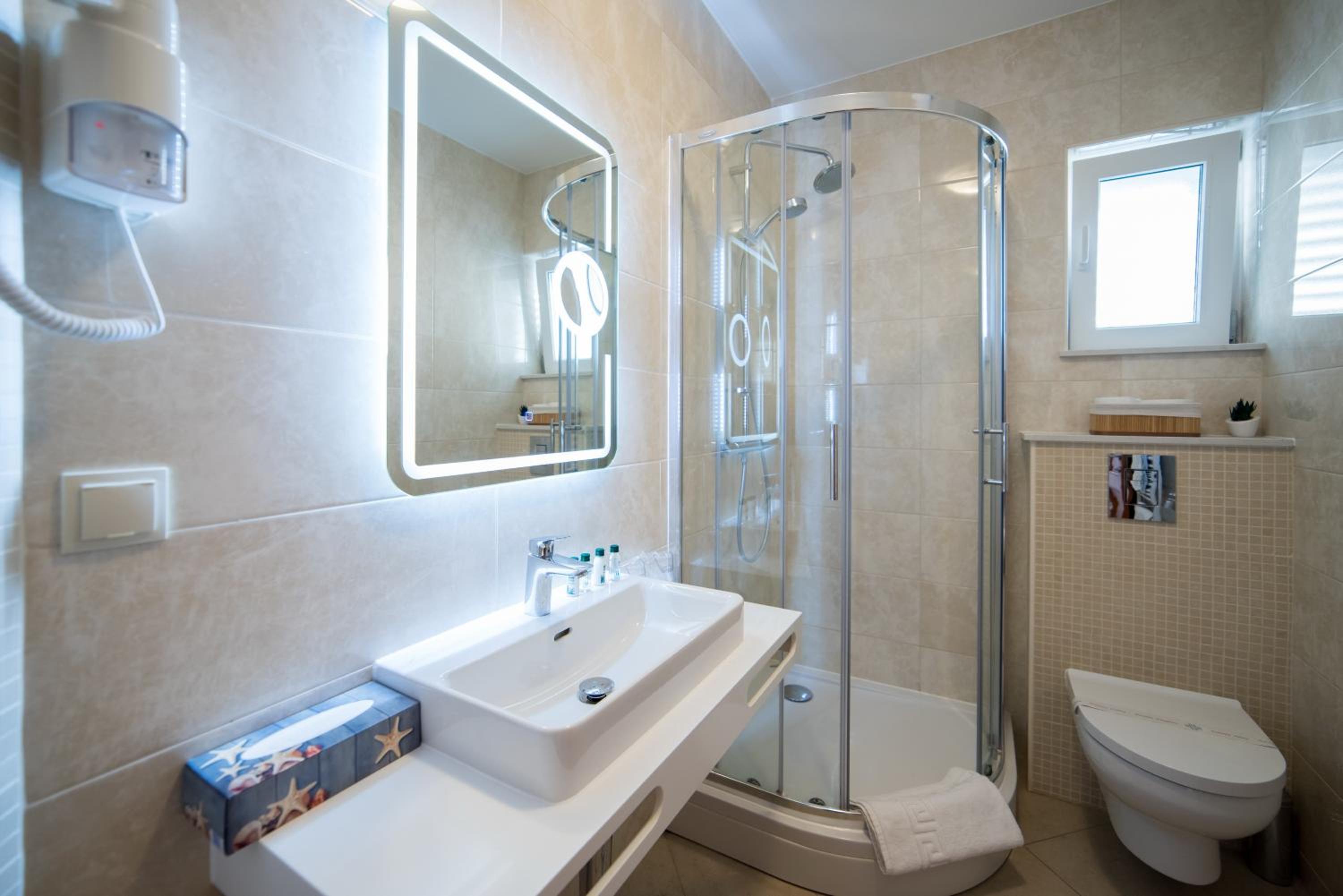 Rooms Raič