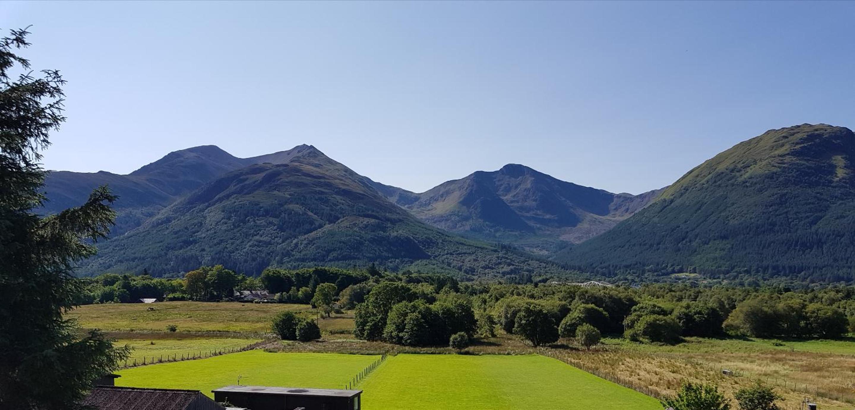 Oakview Chalet view 4