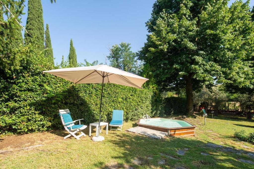 Villa Lia - Apartment in Villa with private garden and Pool