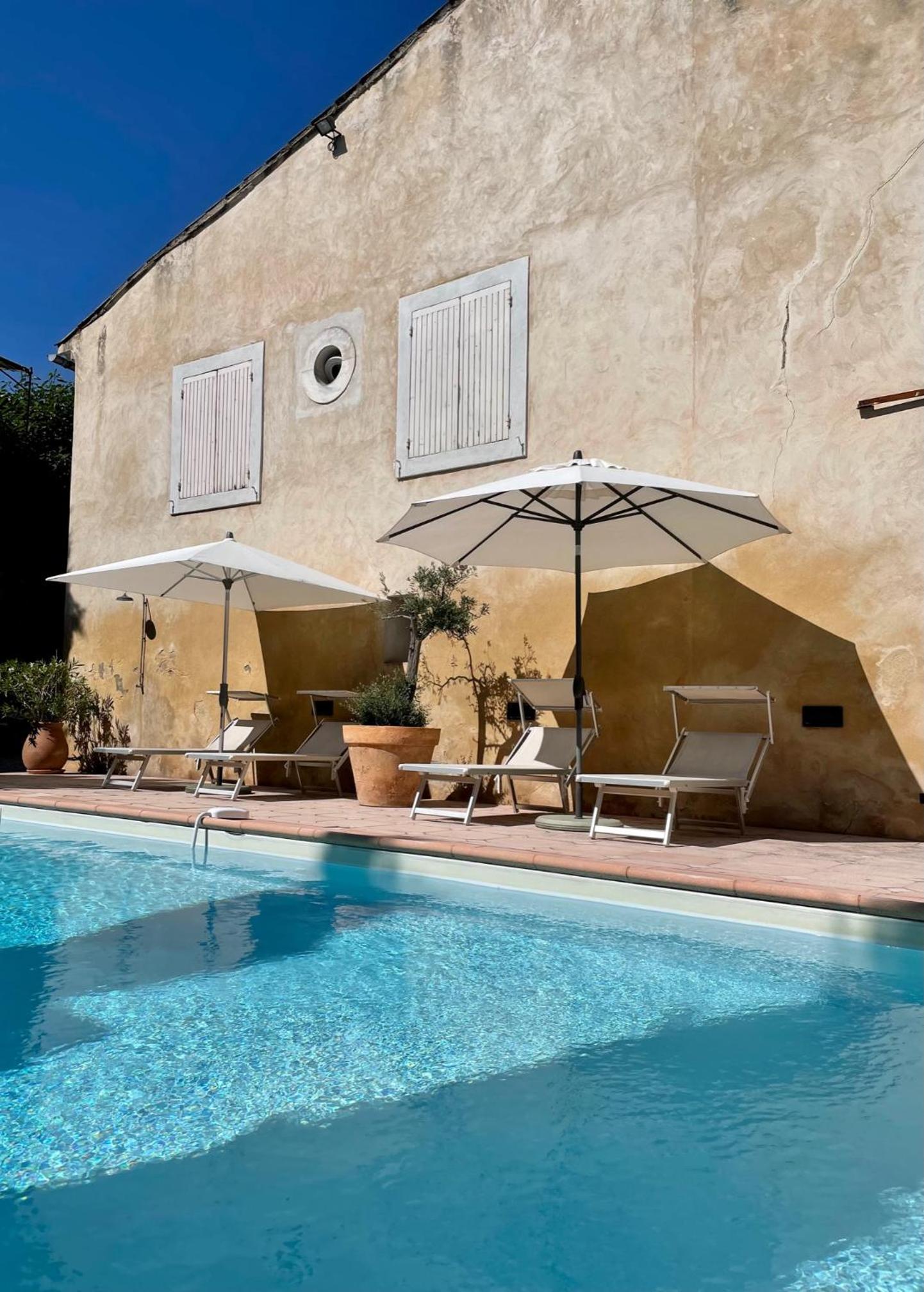 Villa Velleron view 2
