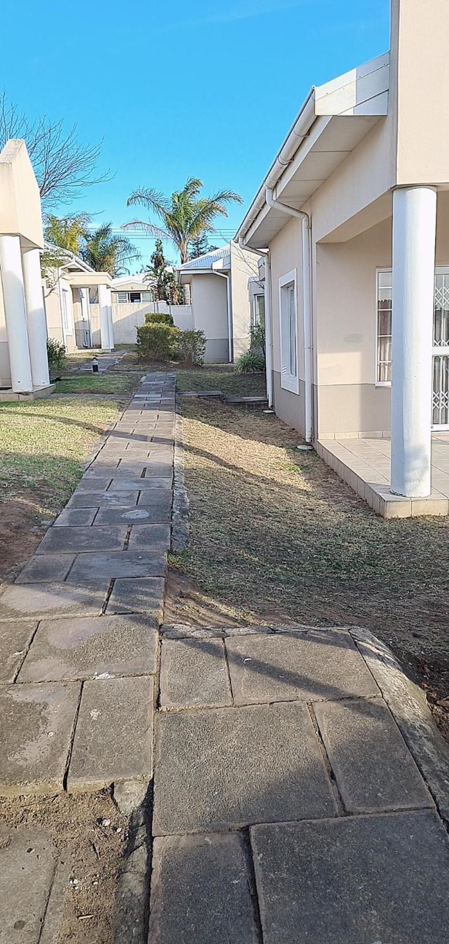 Hotel Modern Executive Unit - Image 1