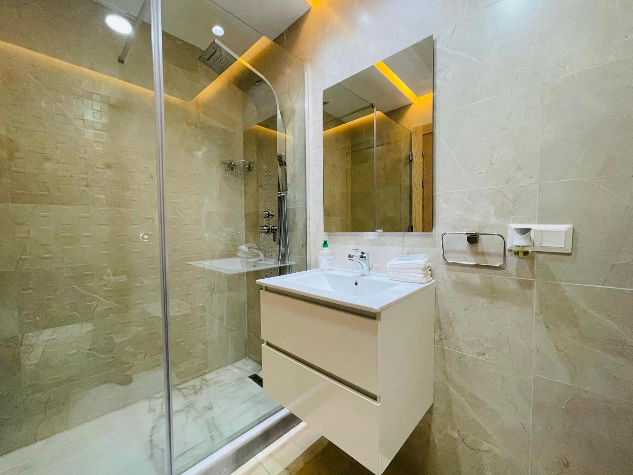Zen Apartment in the center of Tangier view 4