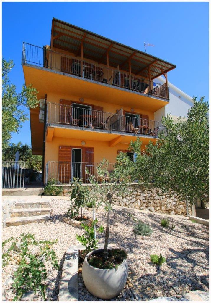 Primosten Apartments