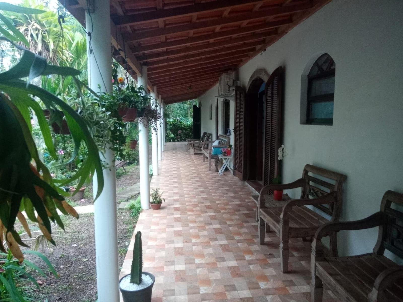 Suites próximo ao rio Jaguareguava em Bertioga view 2