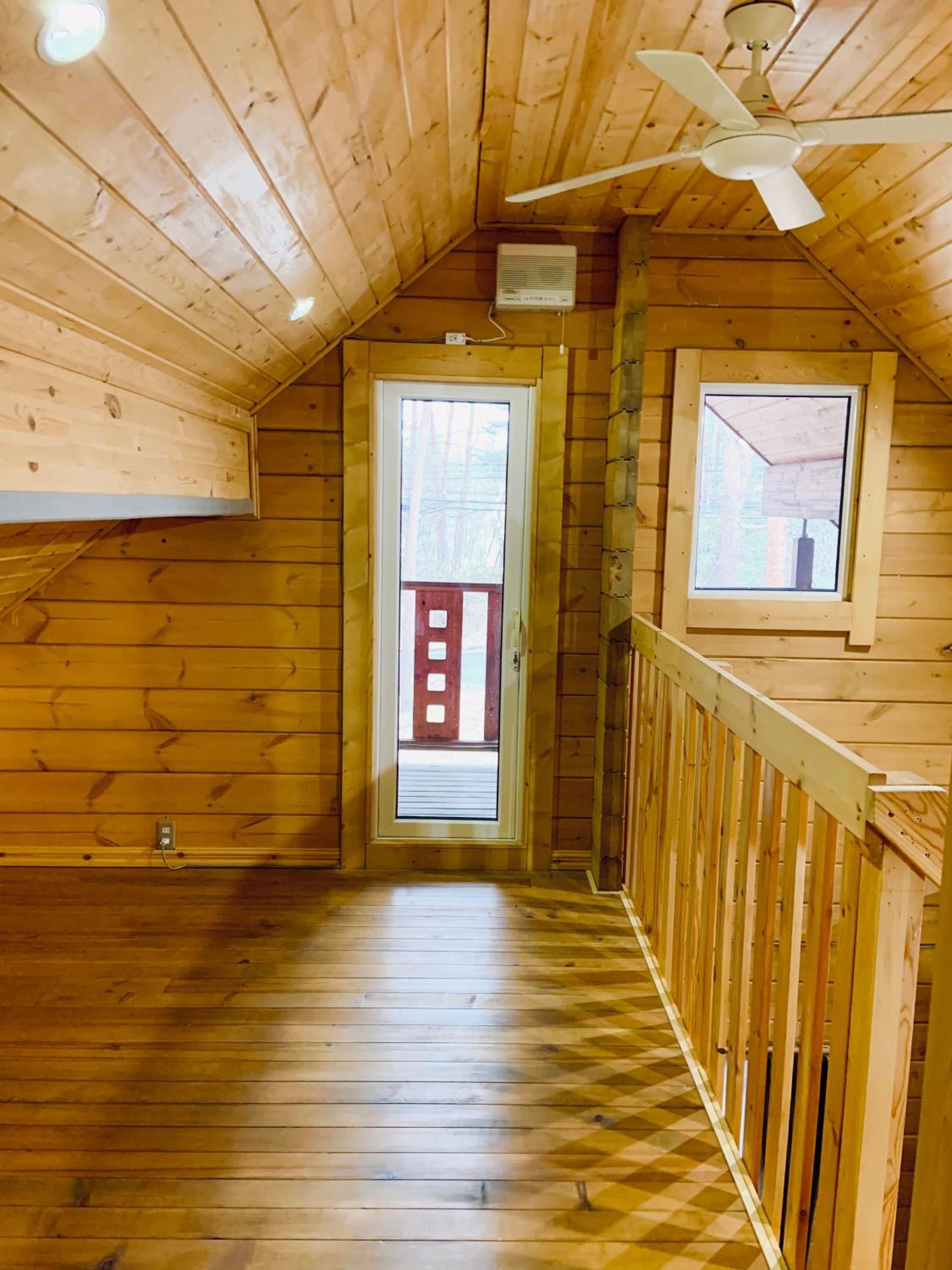 HAL Cottage