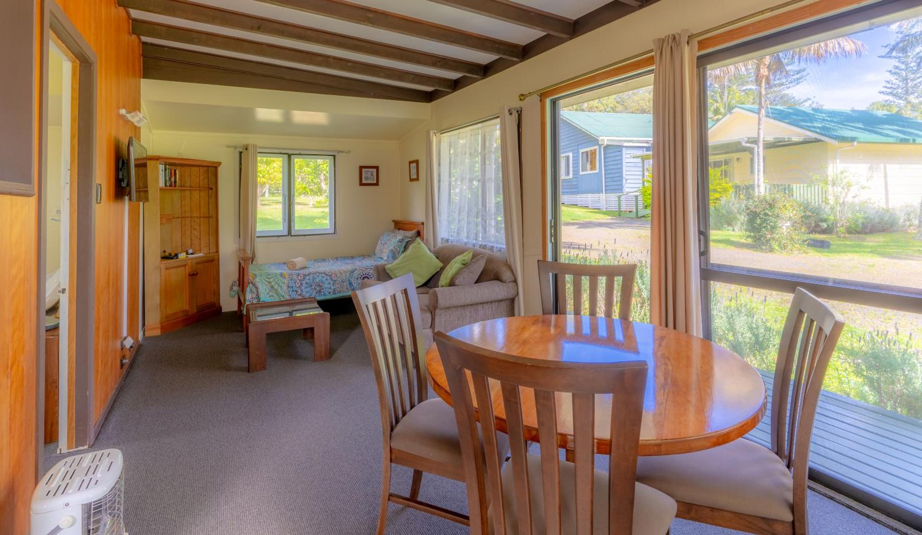 Anson Bay Lodge