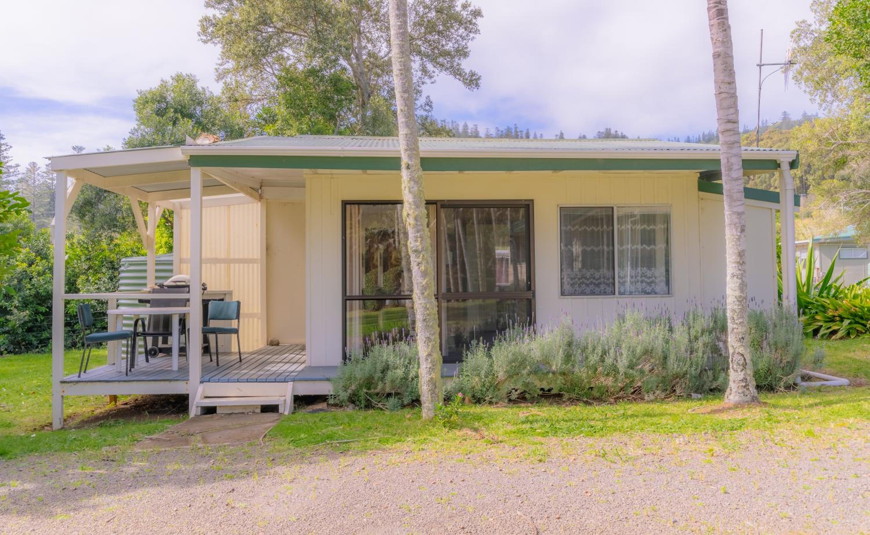 Anson Bay Lodge