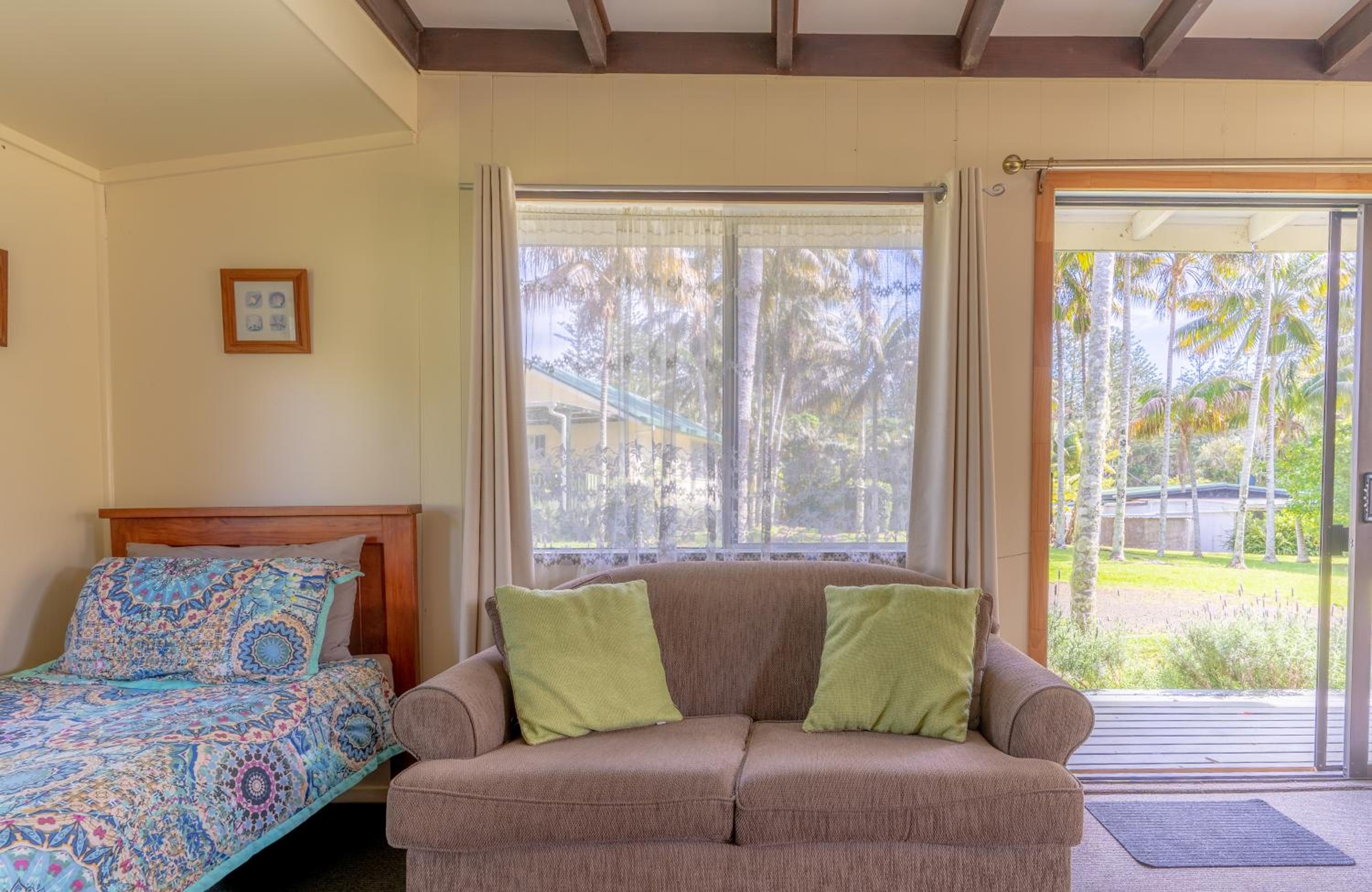 Anson Bay Lodge