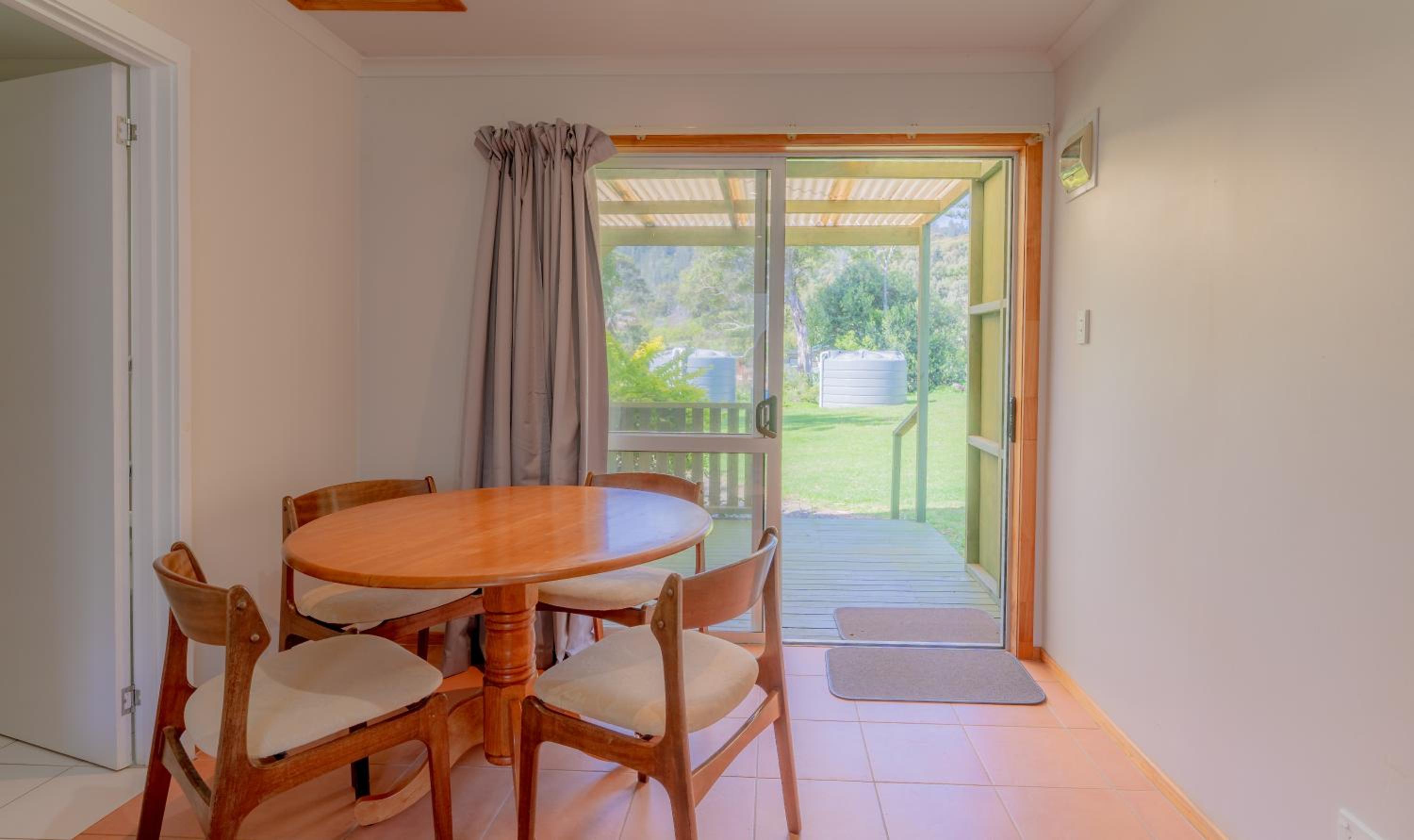 Anson Bay Lodge