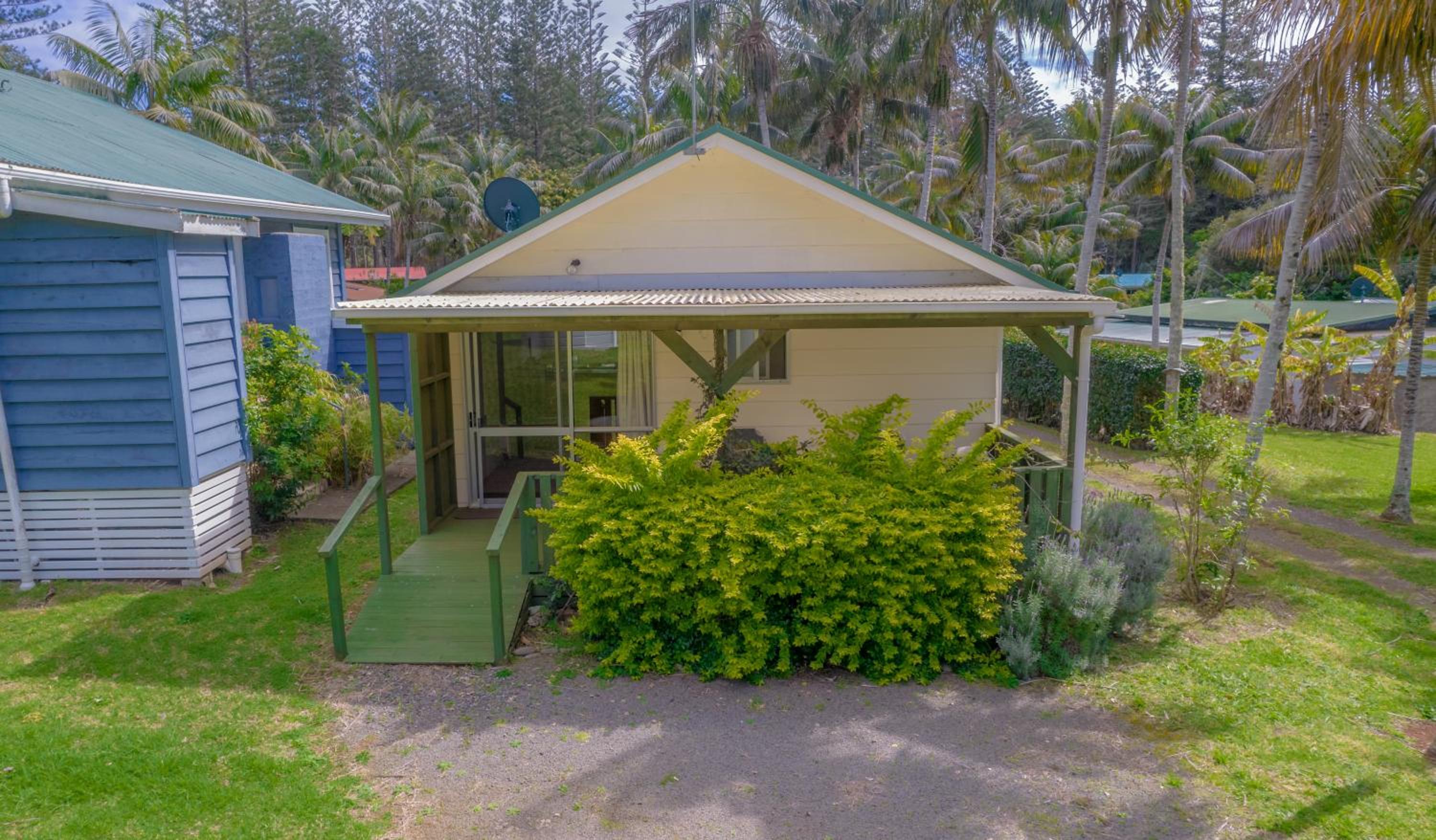Anson Bay Lodge