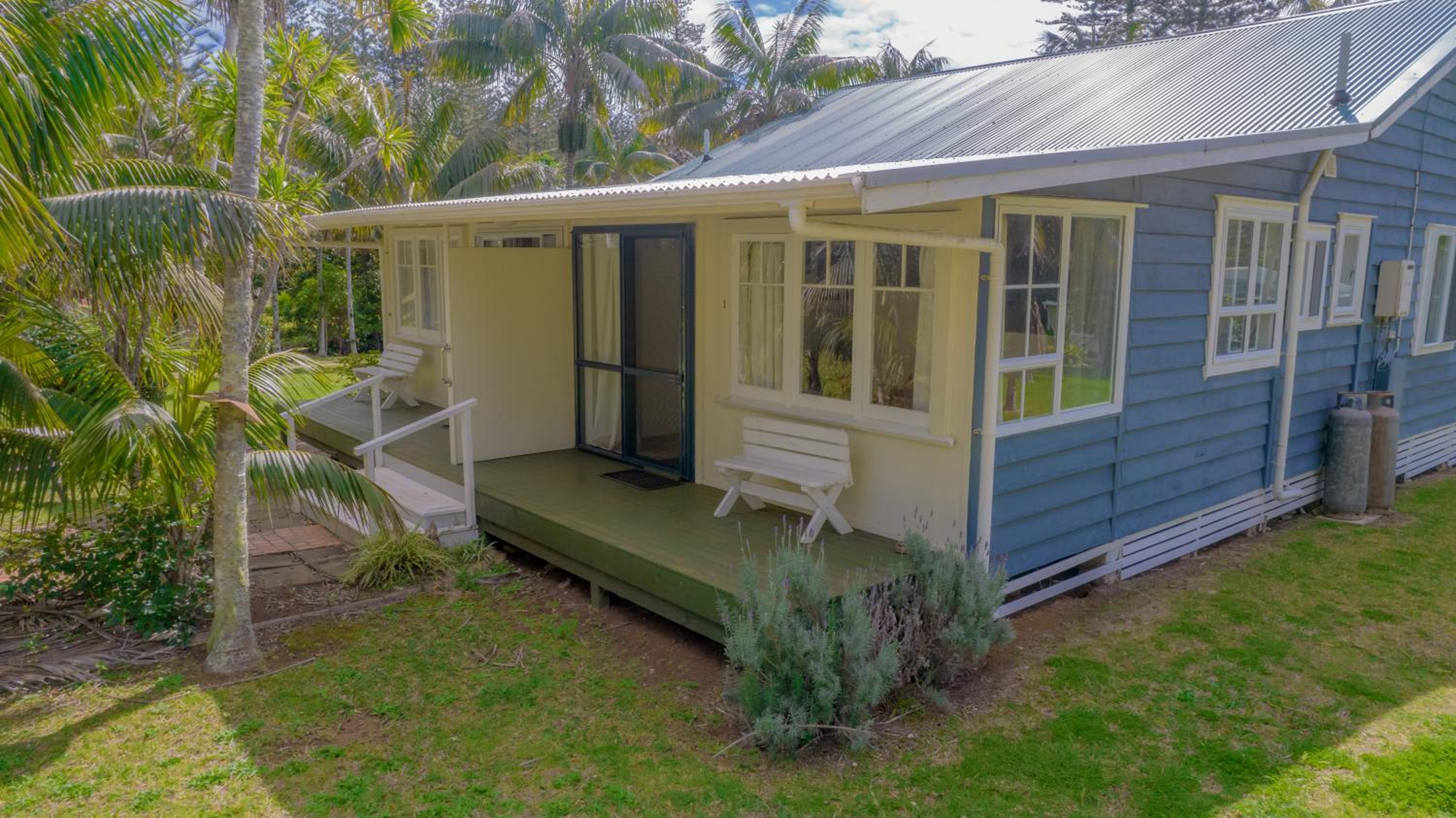 Anson Bay Lodge