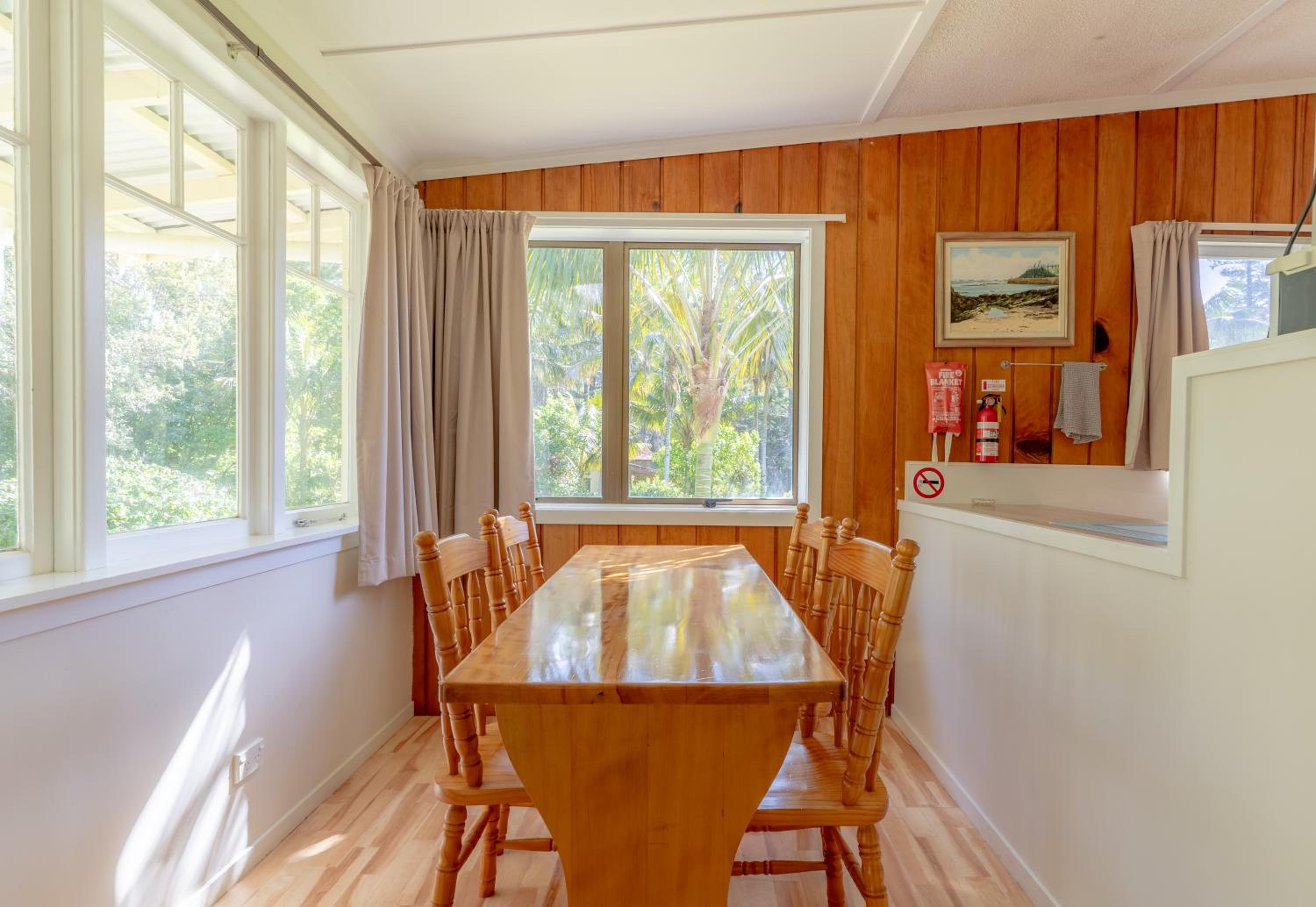 Anson Bay Lodge