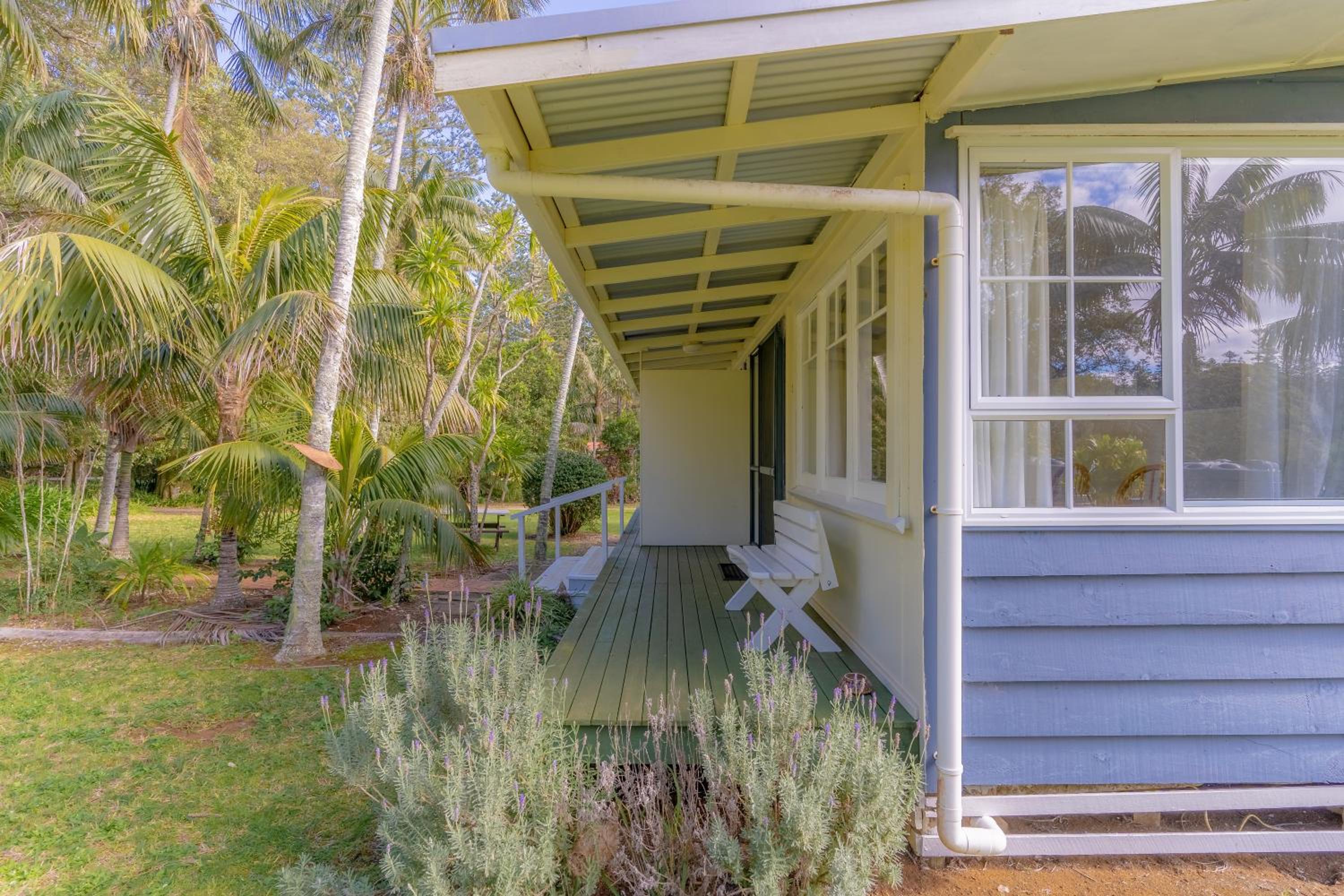 Anson Bay Lodge