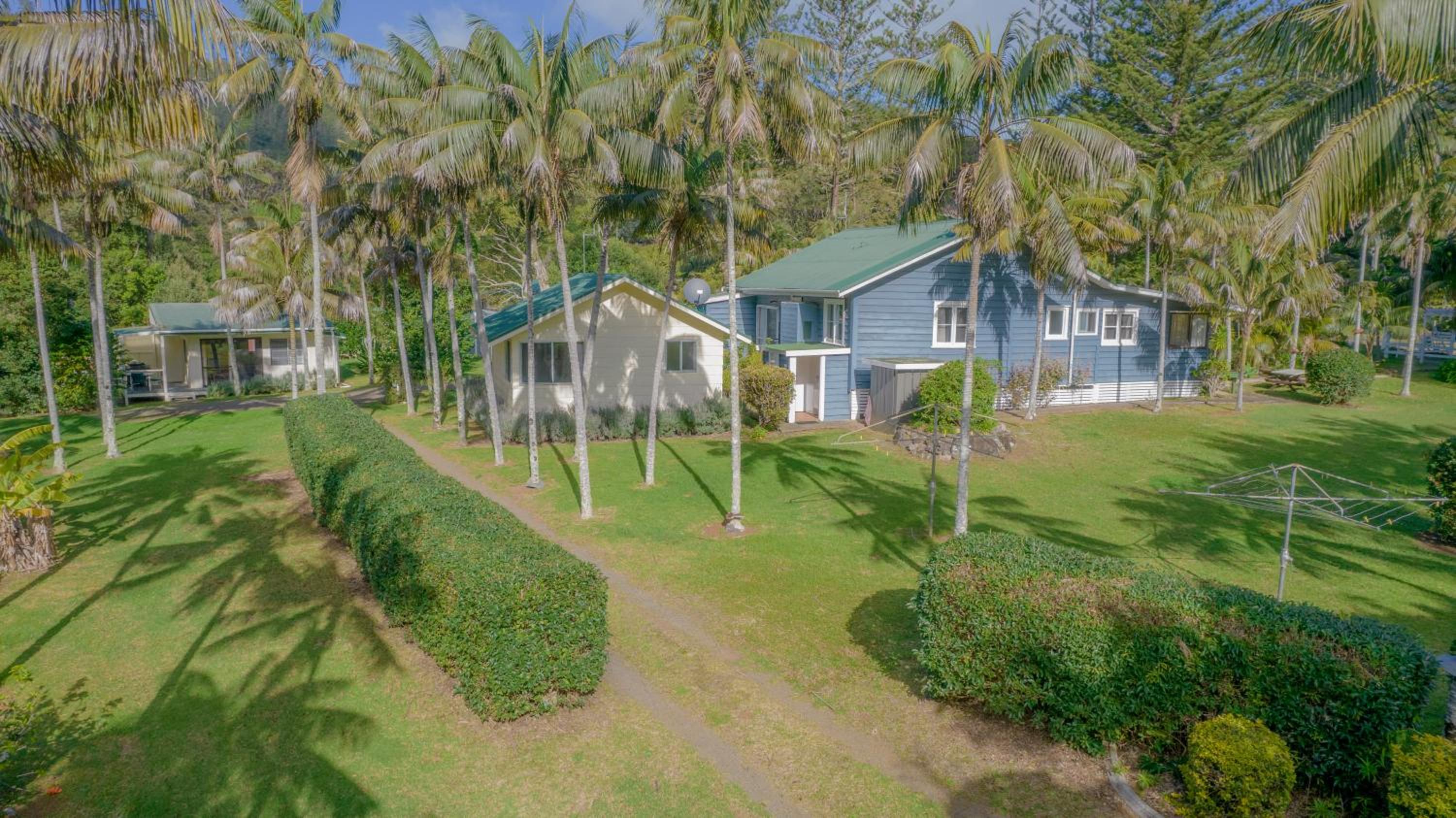 Anson Bay Lodge