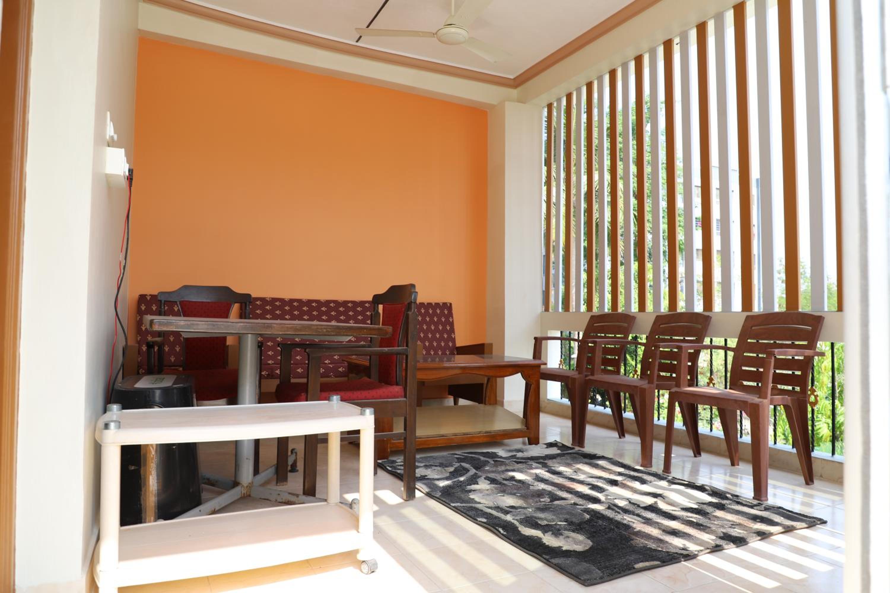 DIVINEHOMESTAY COMFORT SUITE view 3
