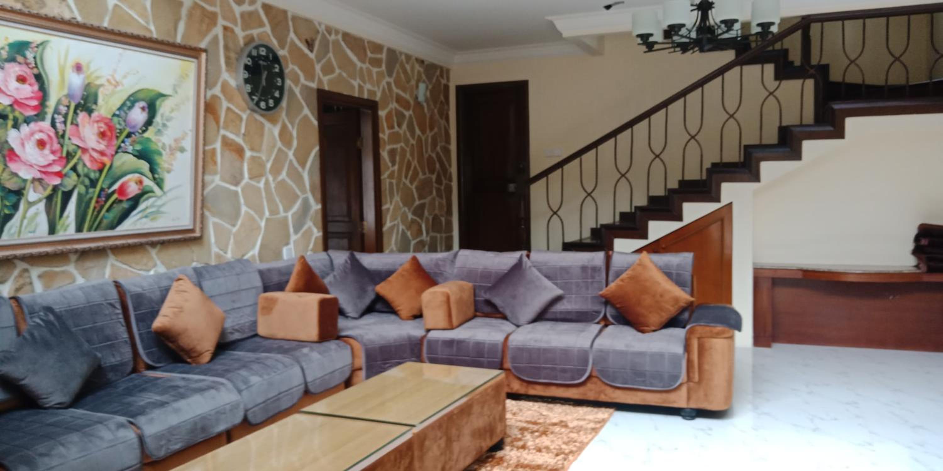 Villa Dalia Puncak Nb3-8 view 2