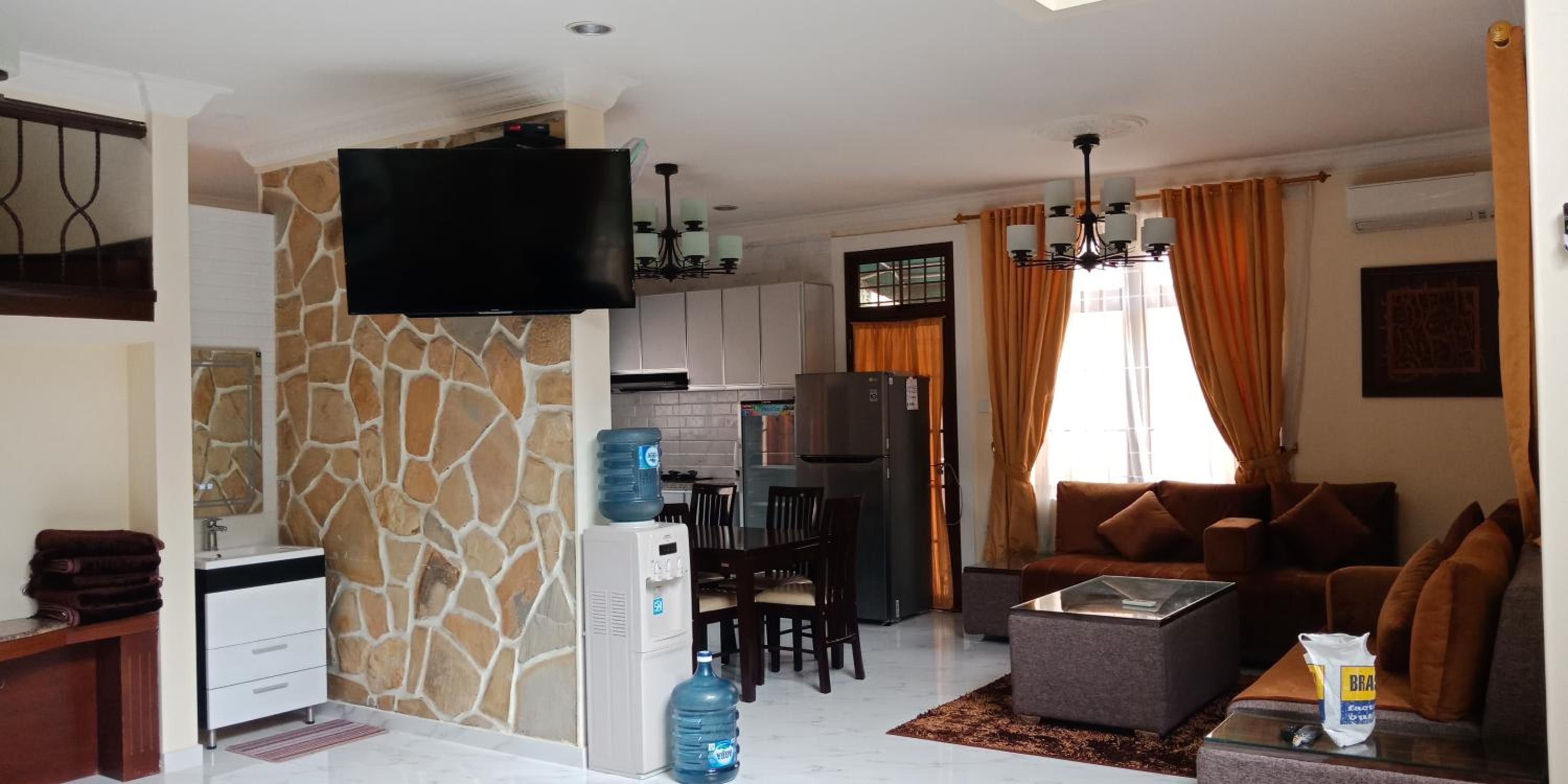 Villa Dalia Puncak Nb3-8 view 5