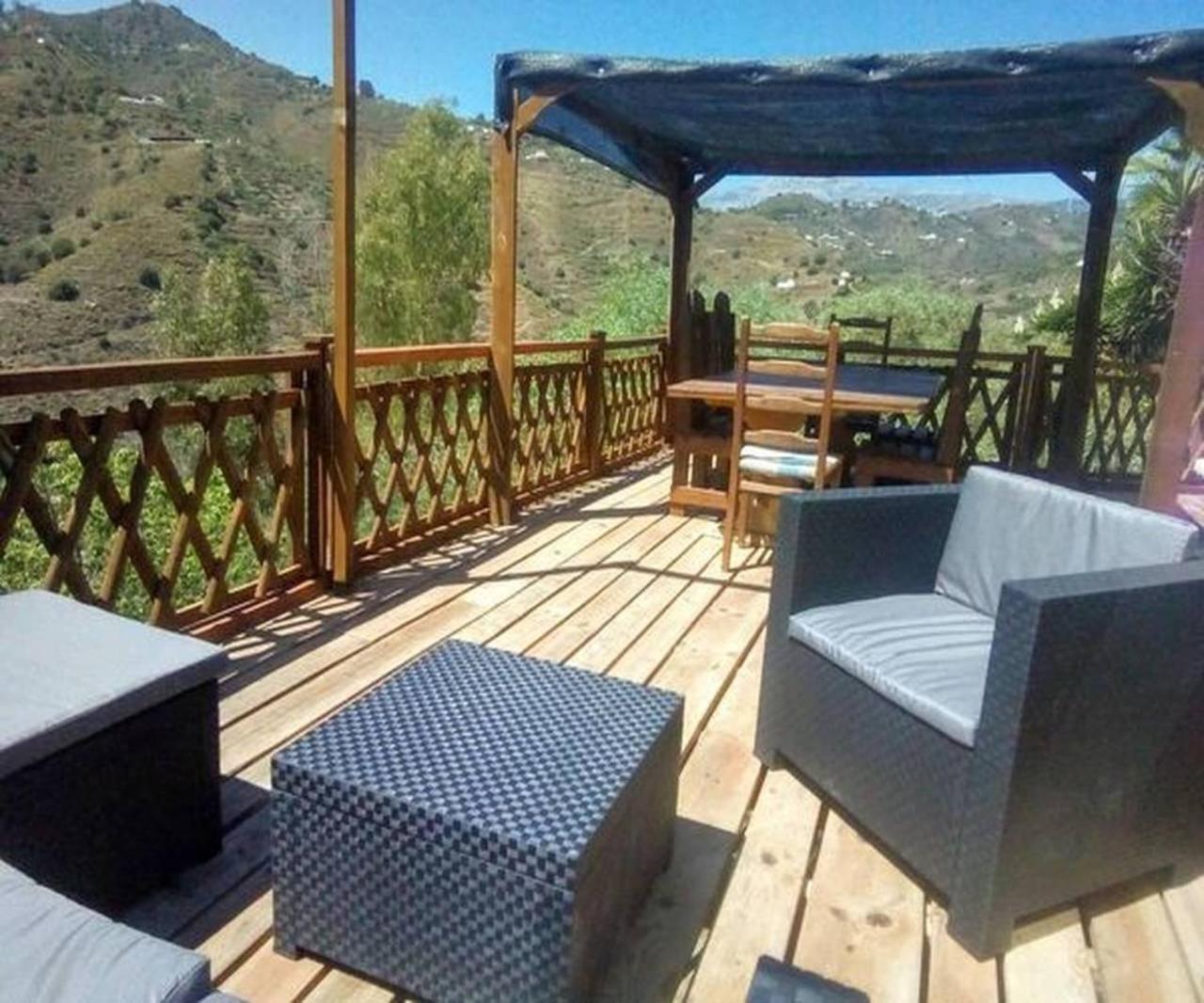 Wooden Mountain Cabin view 4