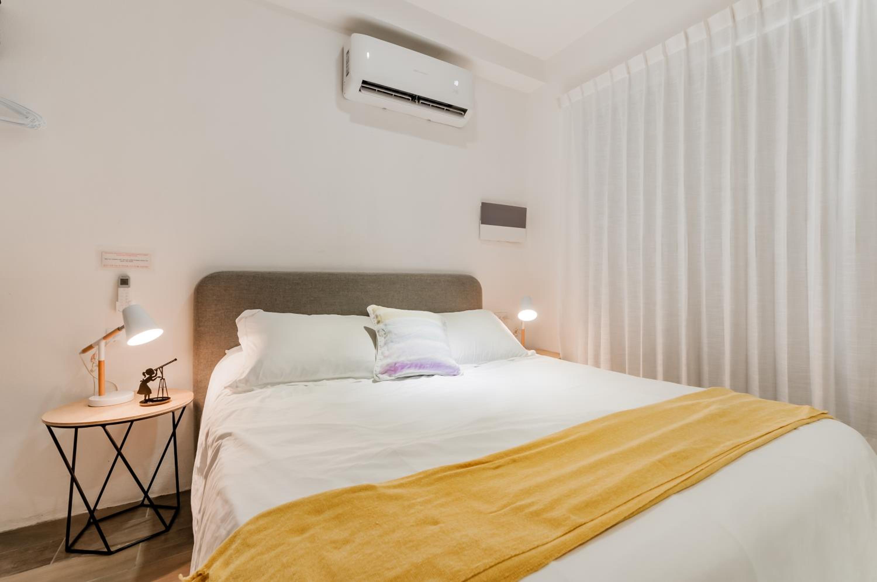 HotelZone L16 Beach Access