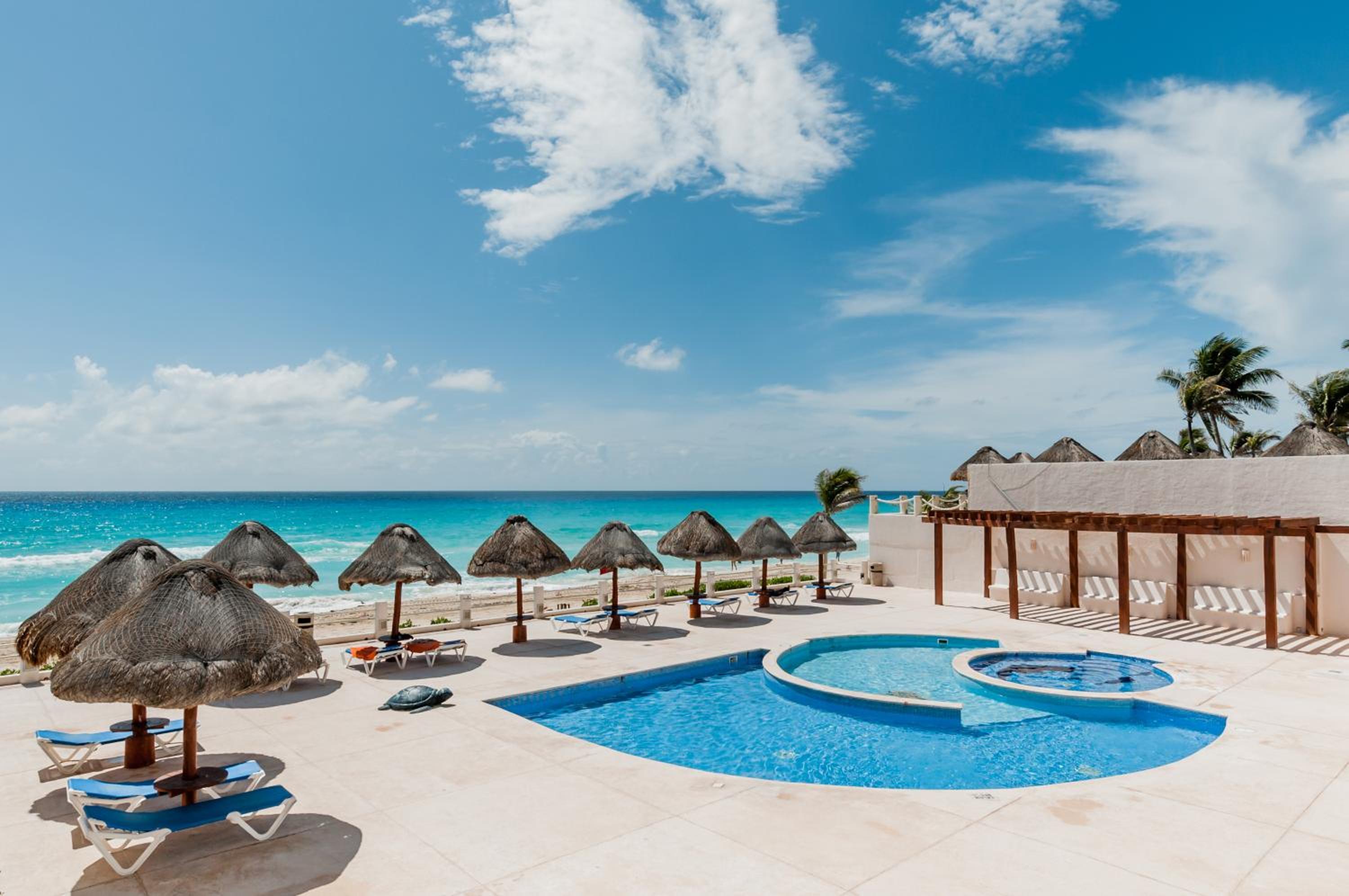 HotelZone L20 Beach Access