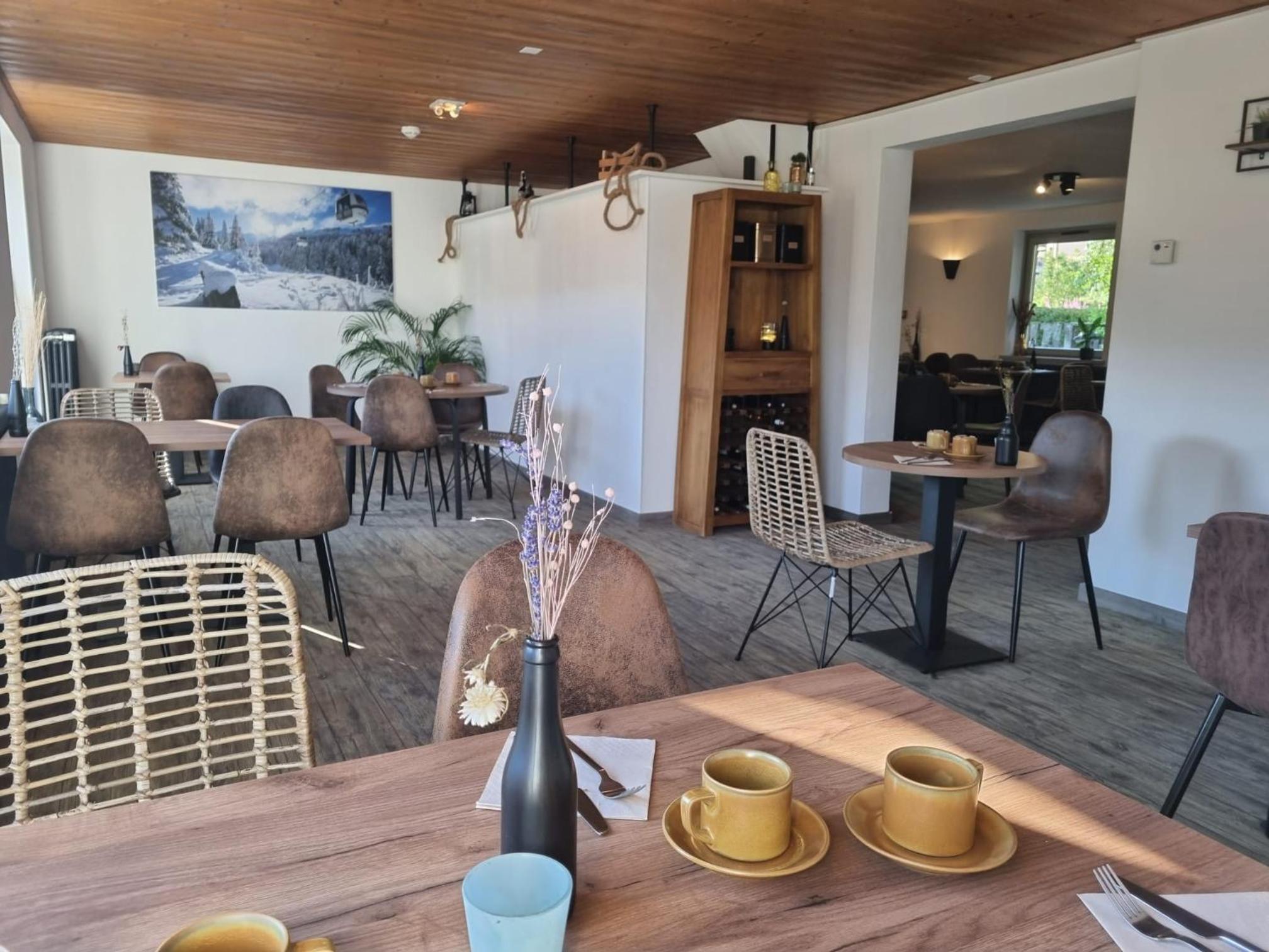 restaurant