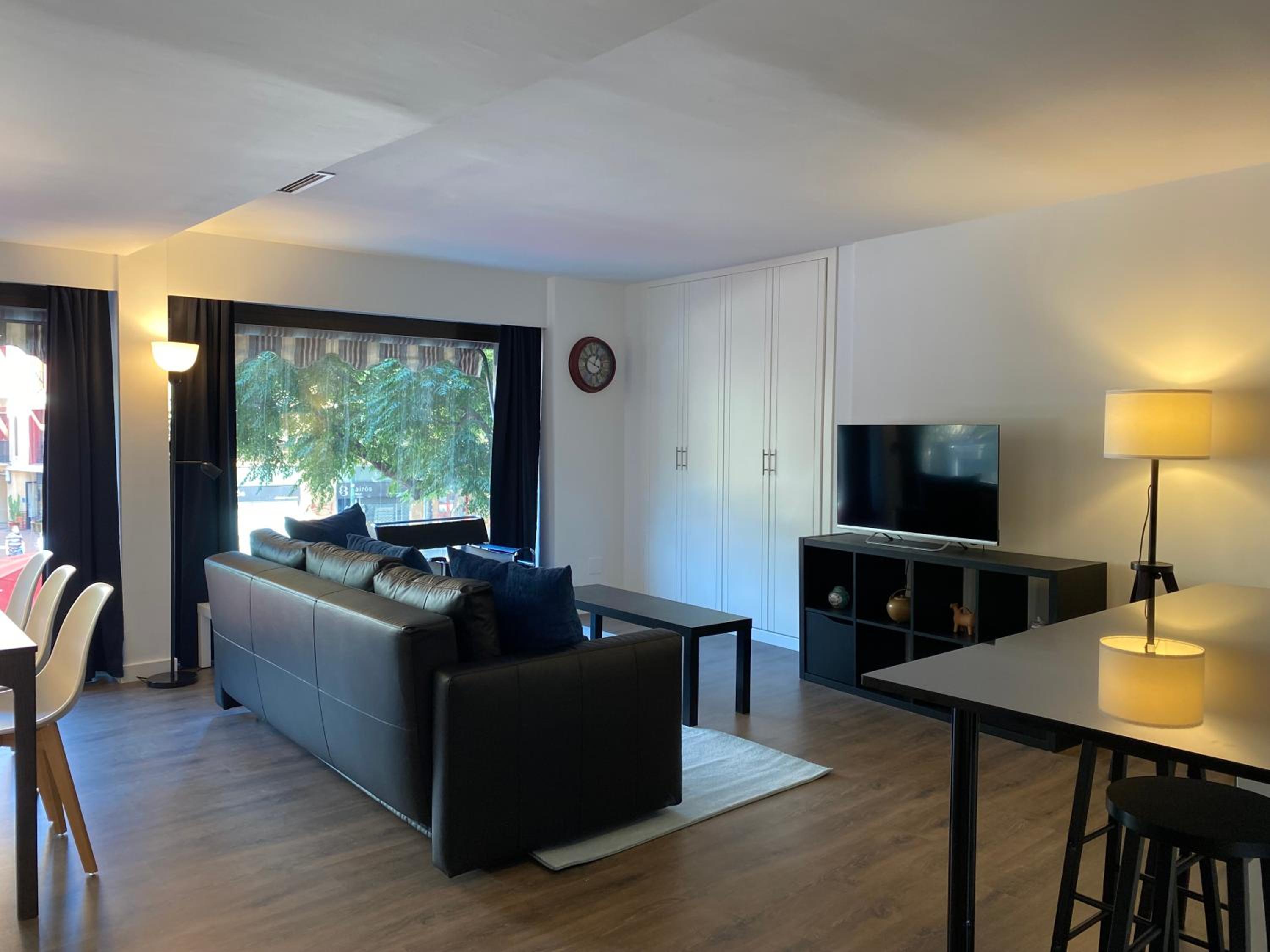LC Apartamentos César Augusto