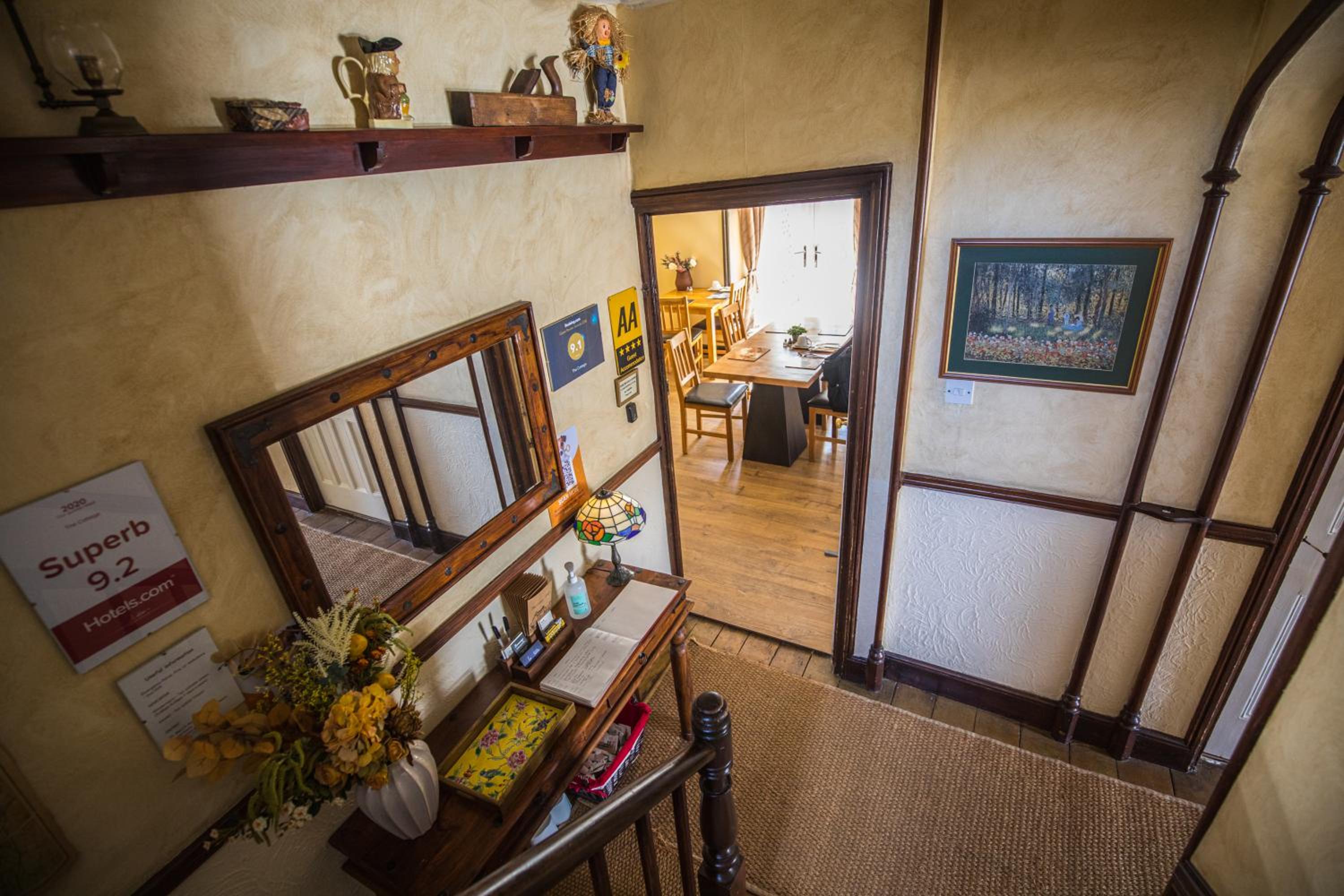 The Cottage - Room Only