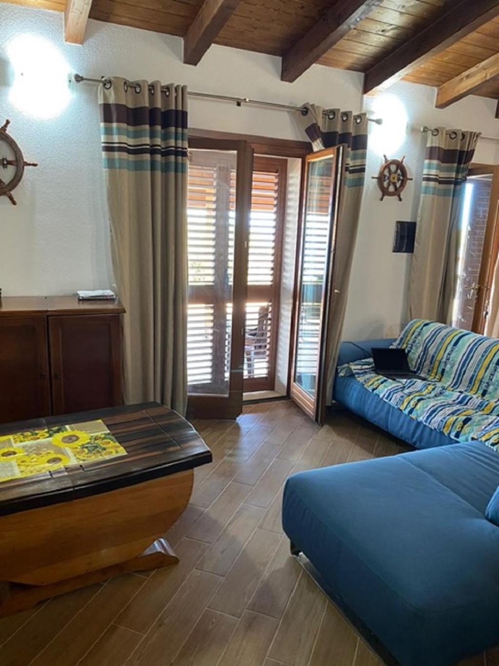 Villa in Sardinia Isola Rossa minutes from beaches photo 4