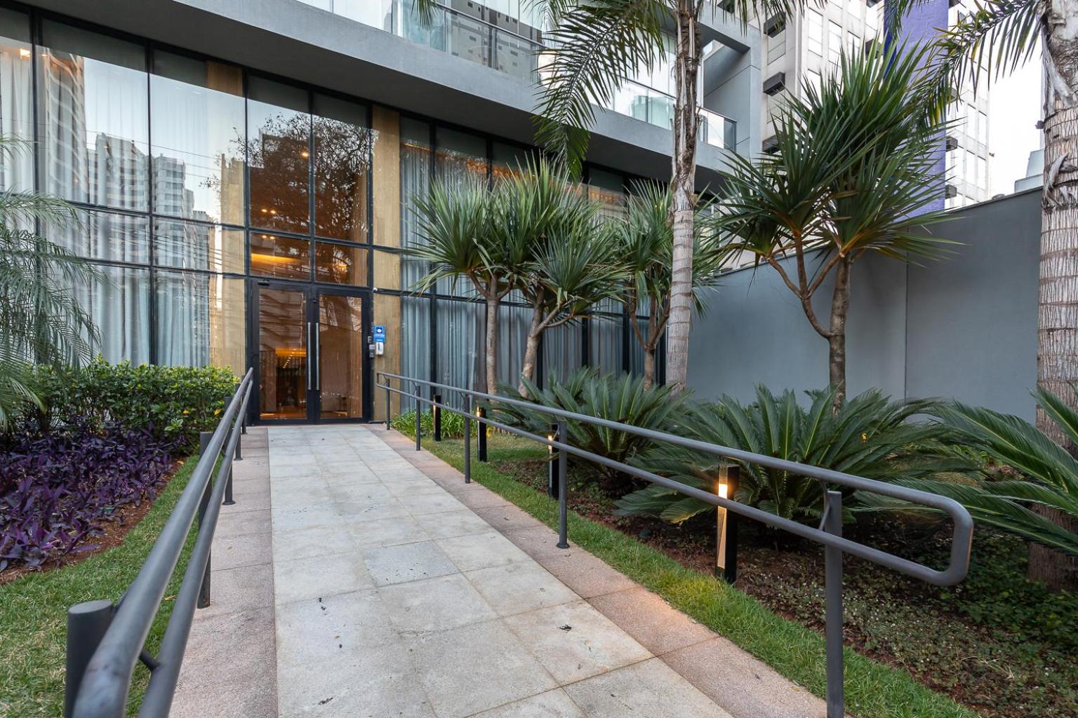 Hotel Loft em Moema, próximo ao Metro, com estacionamento no condomínio - Image 1