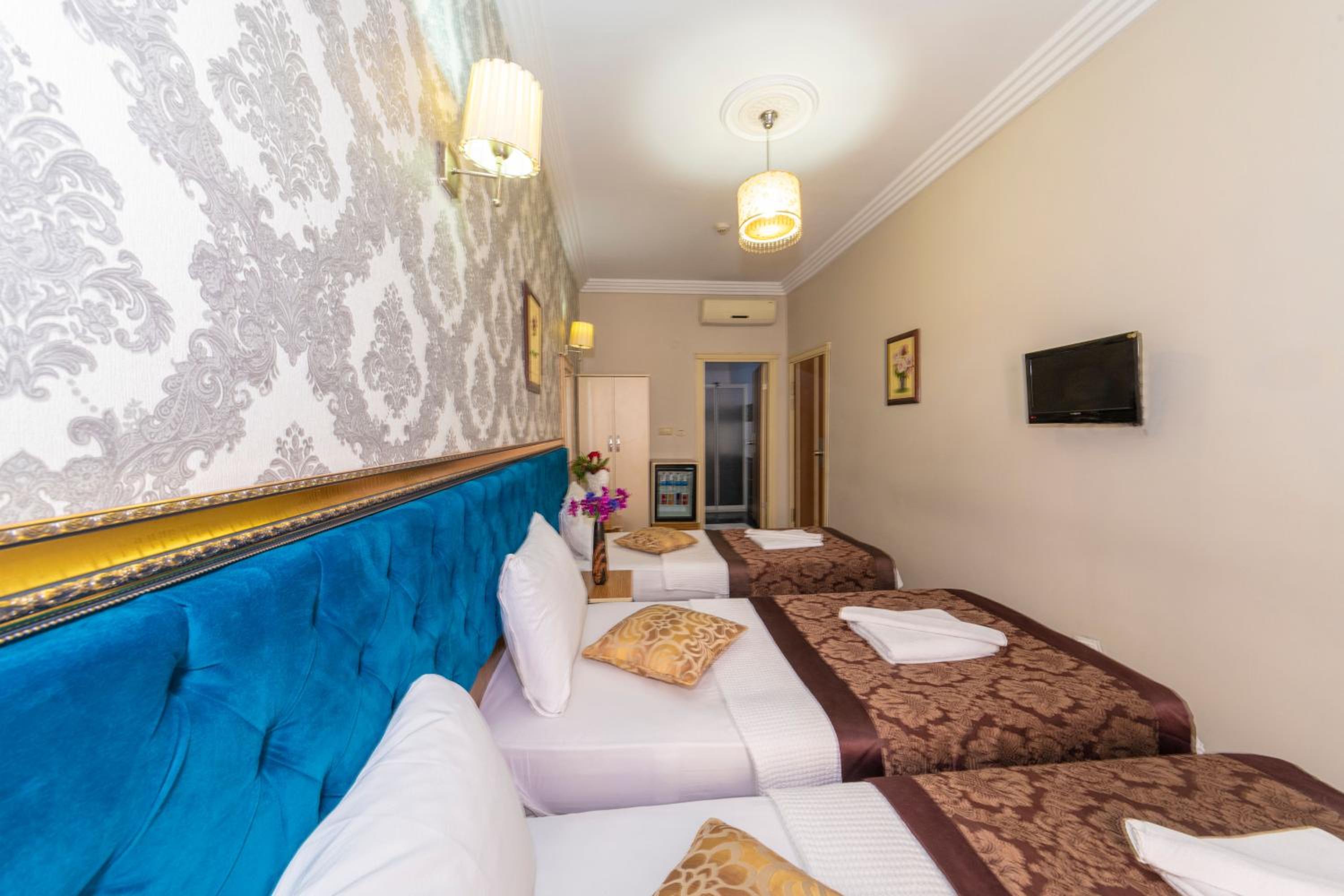 Ista Palace Hotel - Image 29