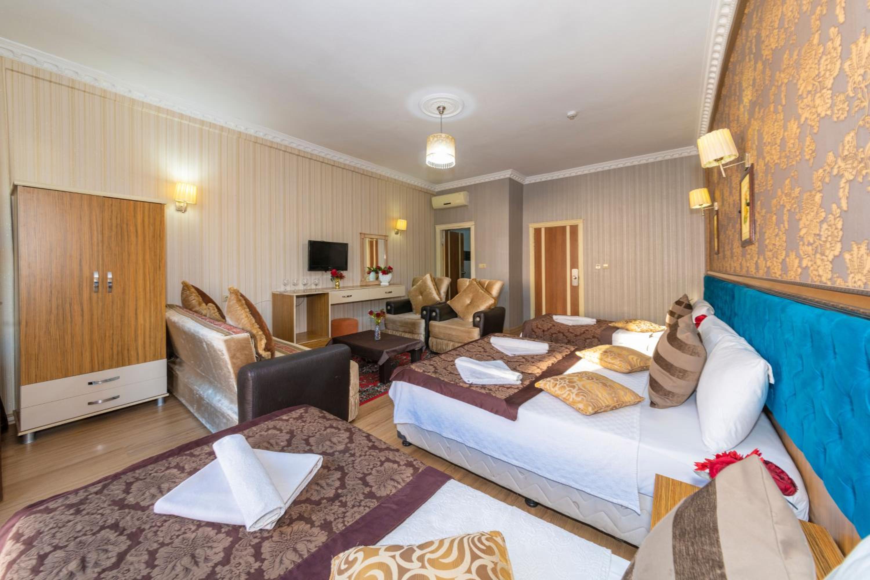 Ista Palace Hotel - Image 61