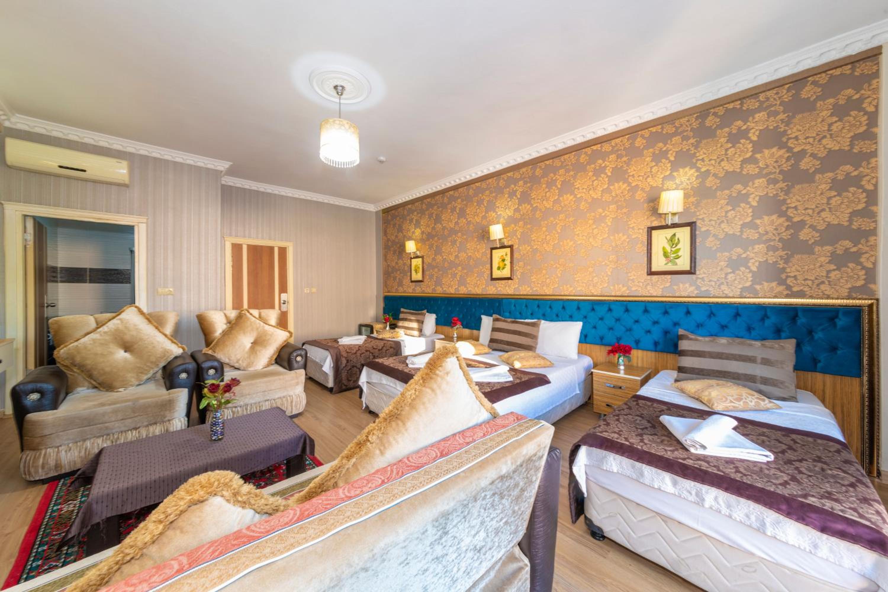 Ista Palace Hotel - Image 63