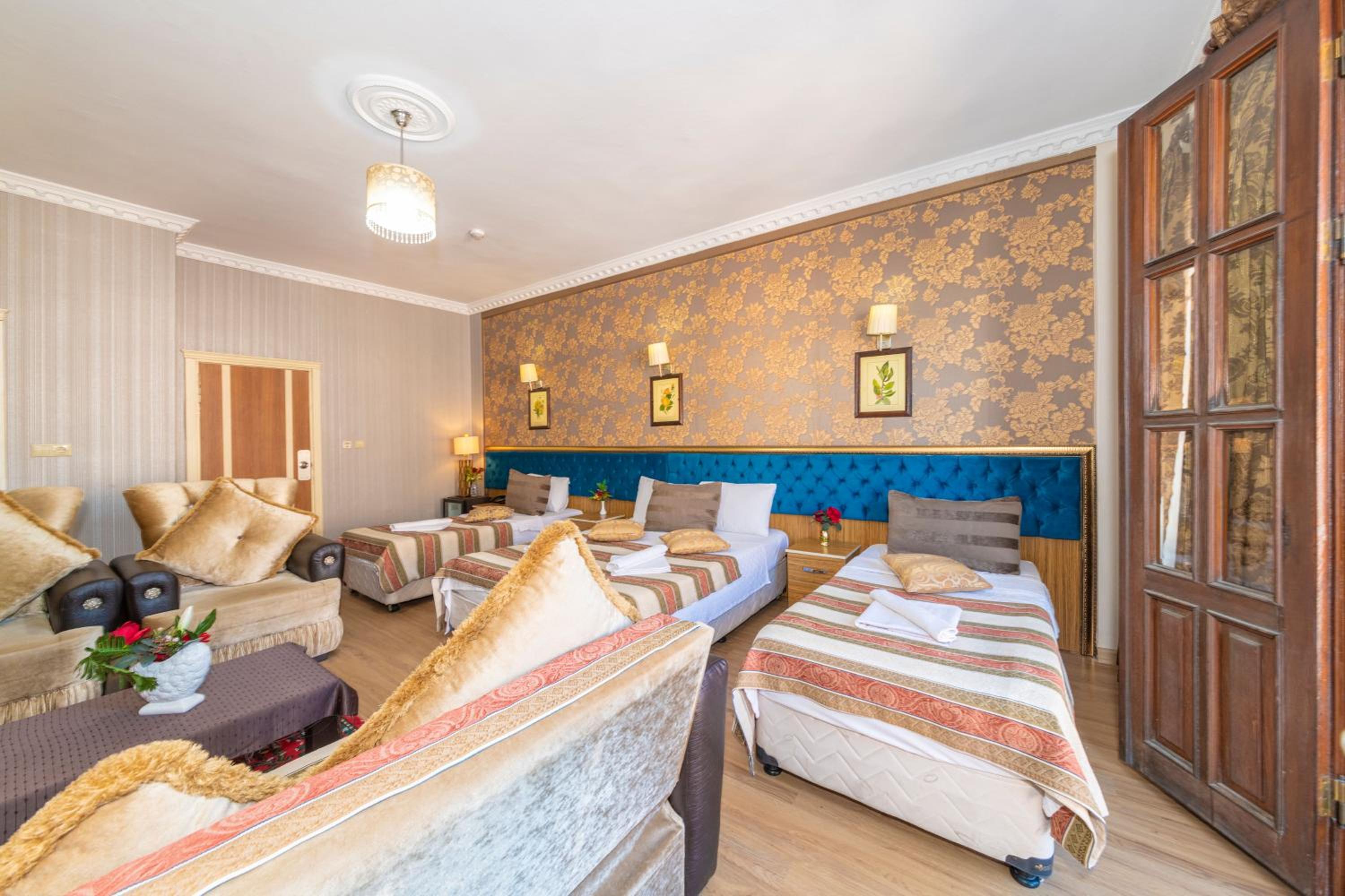 Ista Palace Hotel - Image 136