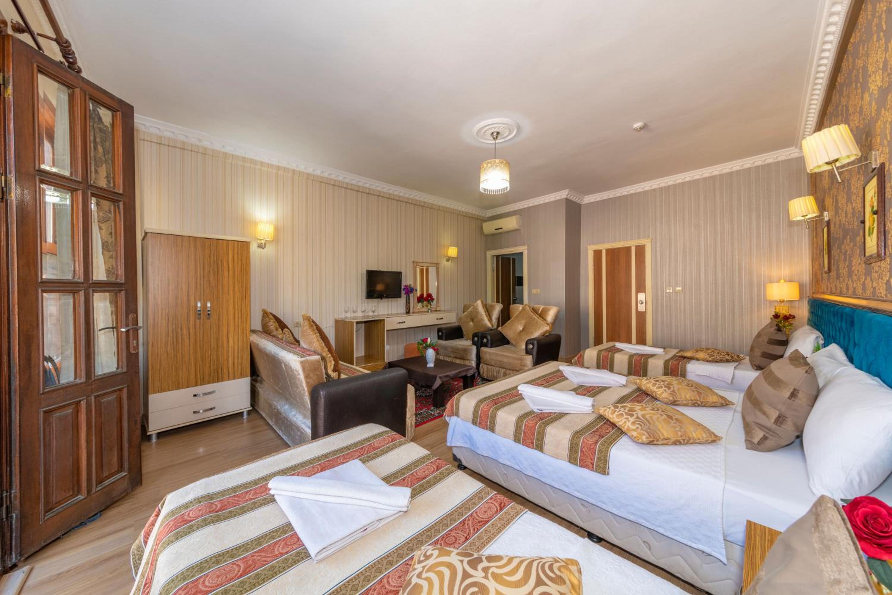 Ista Palace Hotel - Image 71