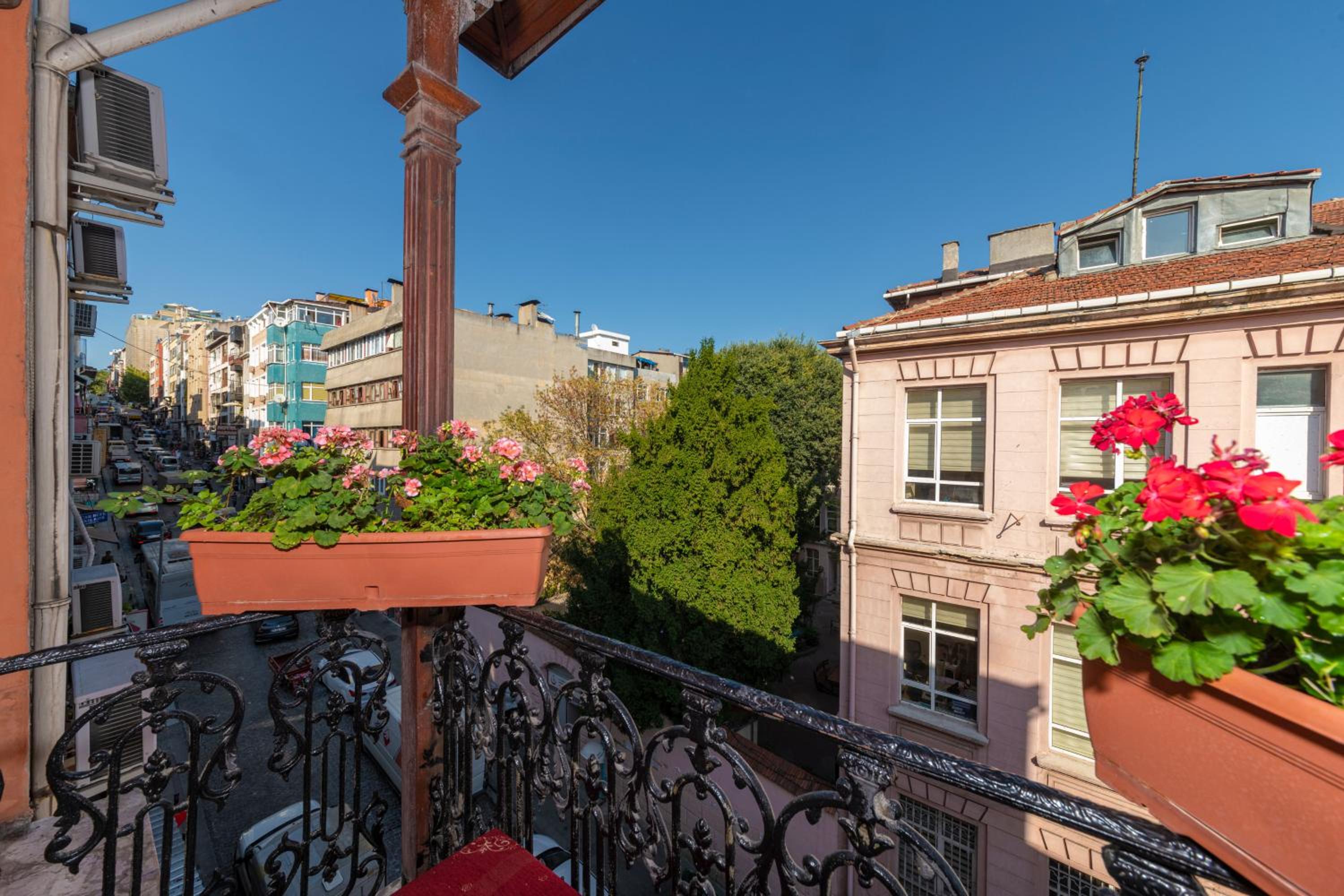 Ista Palace Hotel - Image 92