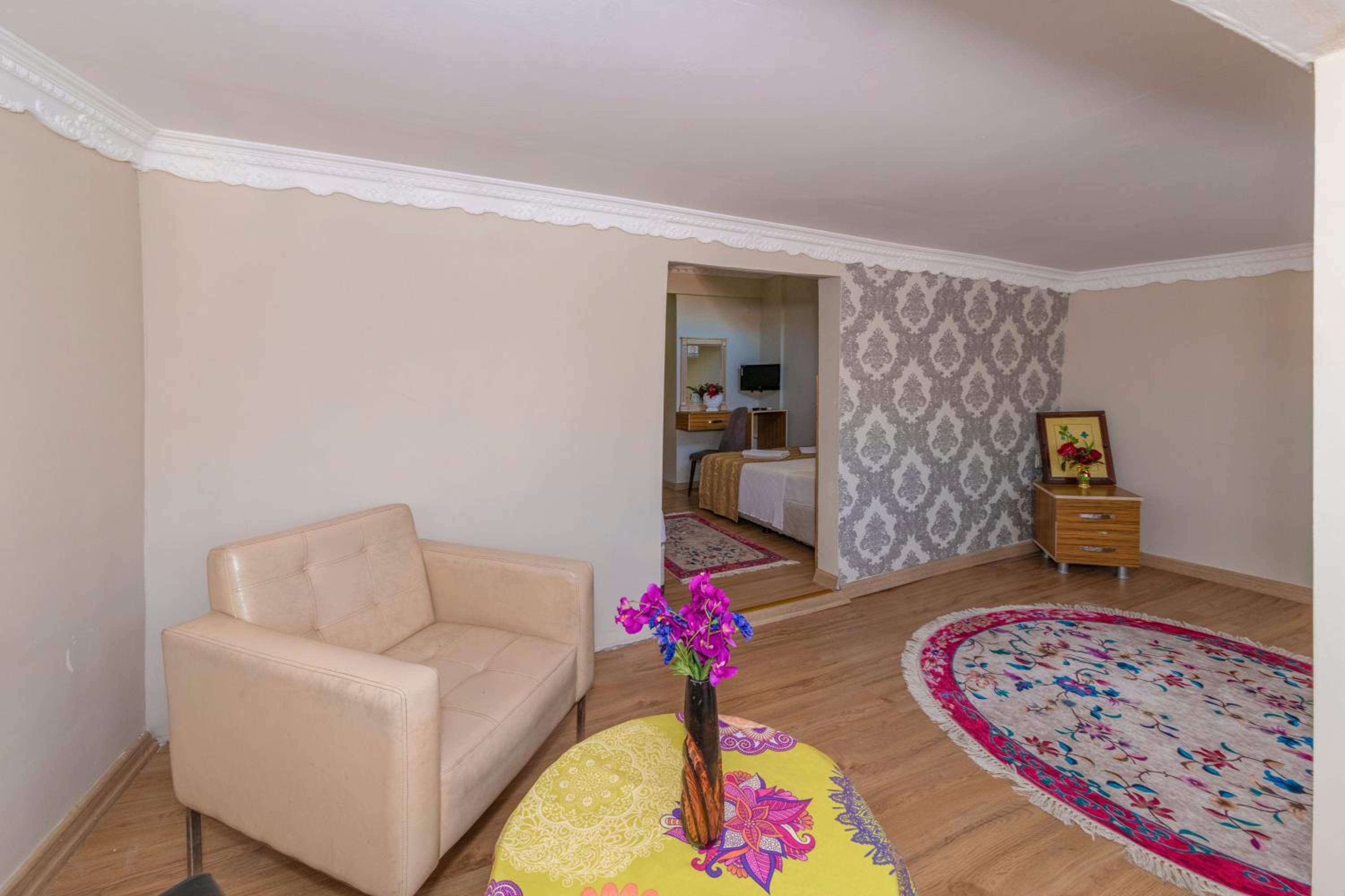 Ista Palace Hotel - Image 91