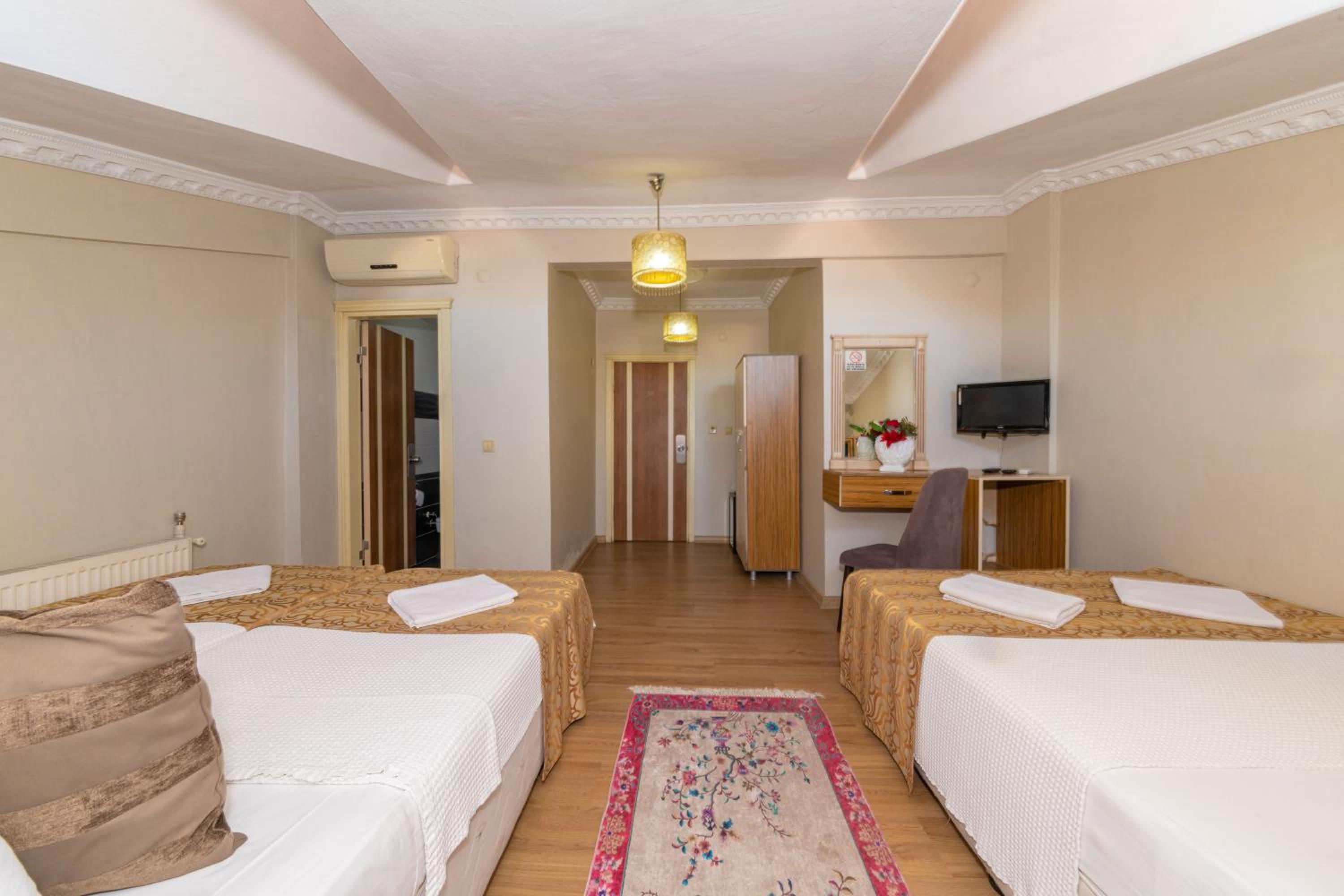 Ista Palace Hotel - Image 148