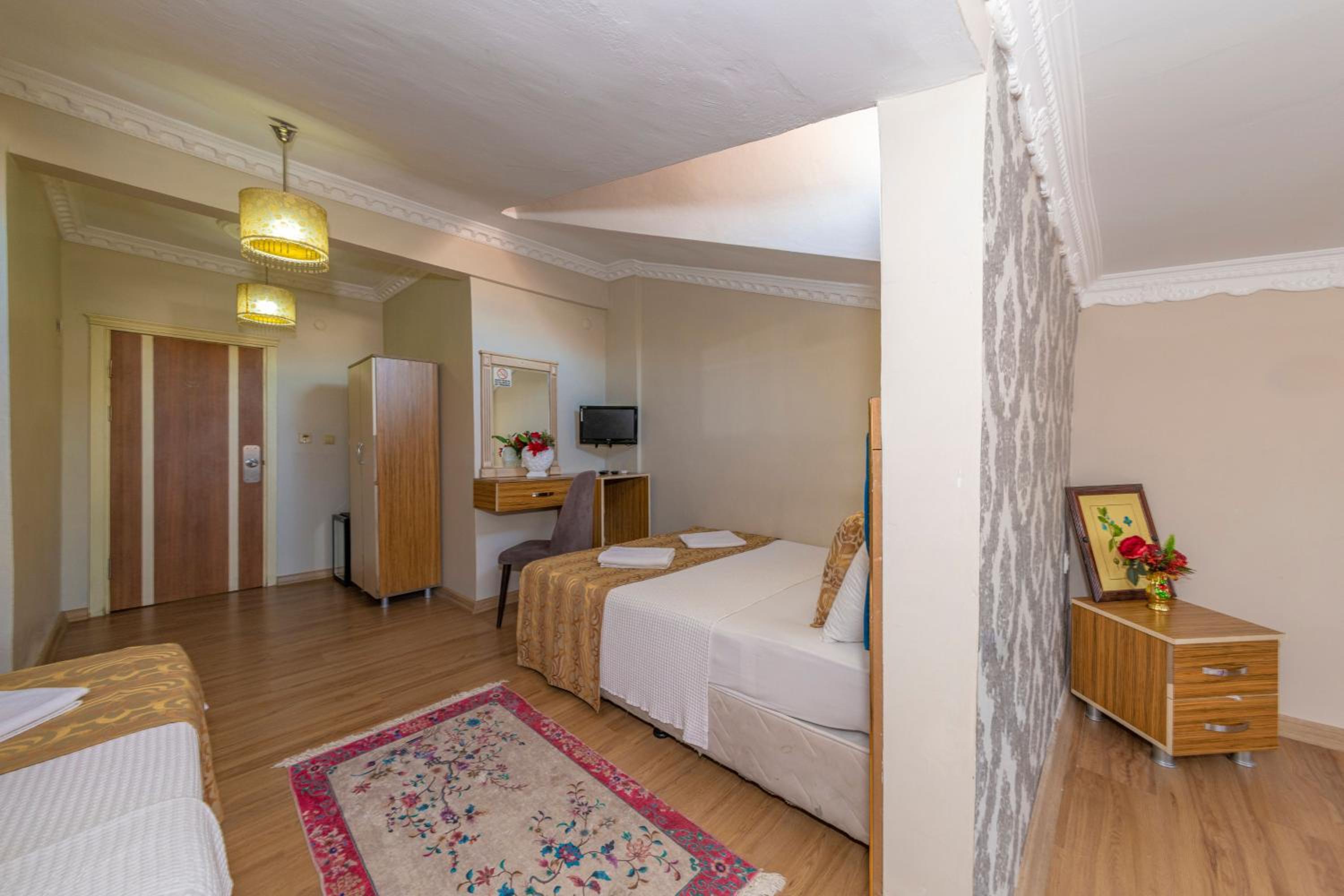 Ista Palace Hotel - Image 119