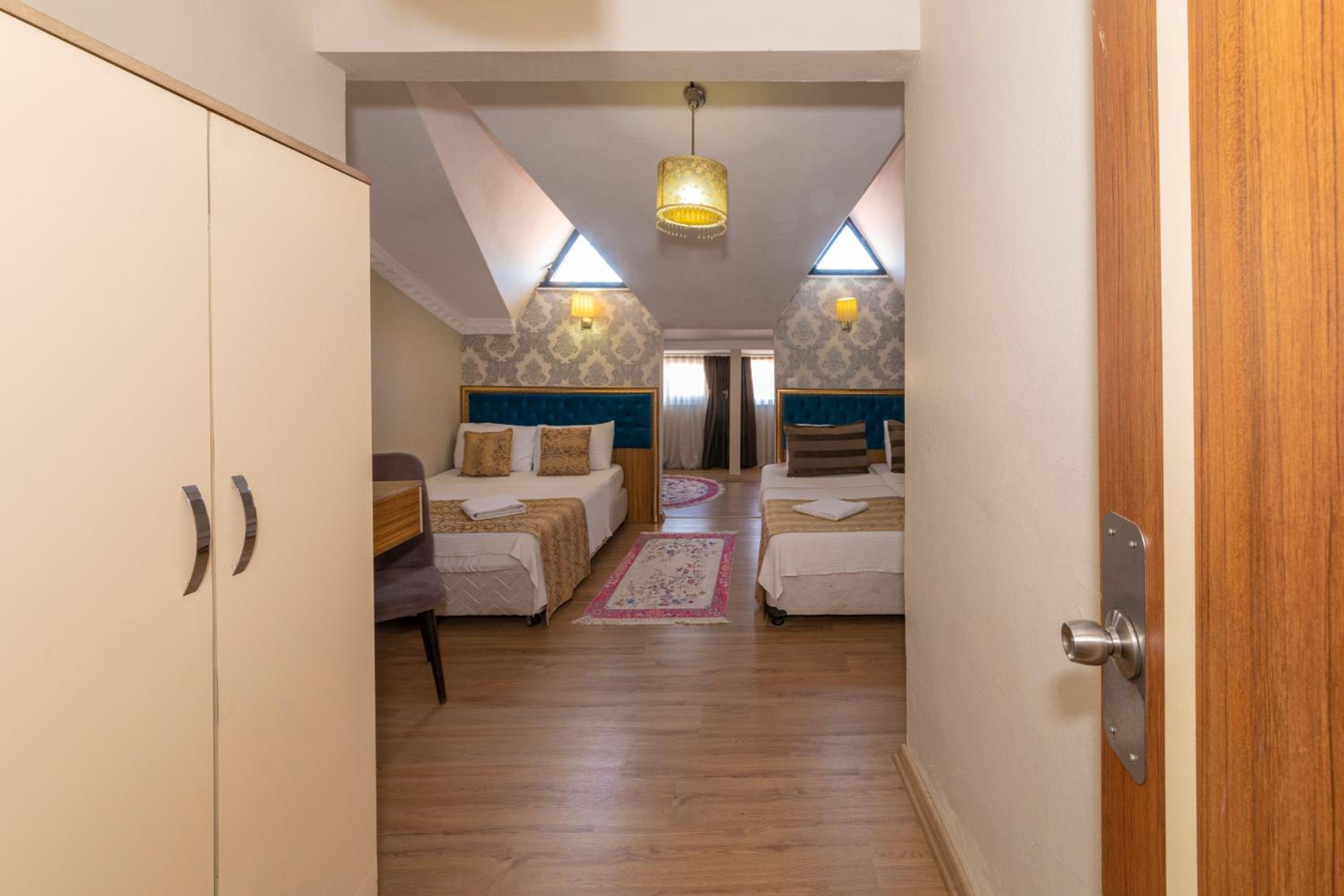 Ista Palace Hotel - Image 150