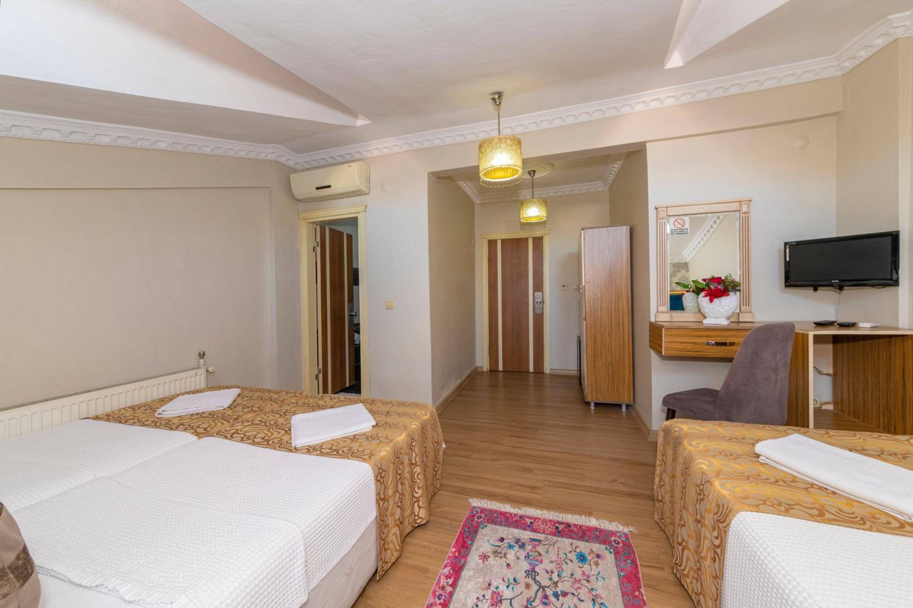 Ista Palace Hotel - Image 147