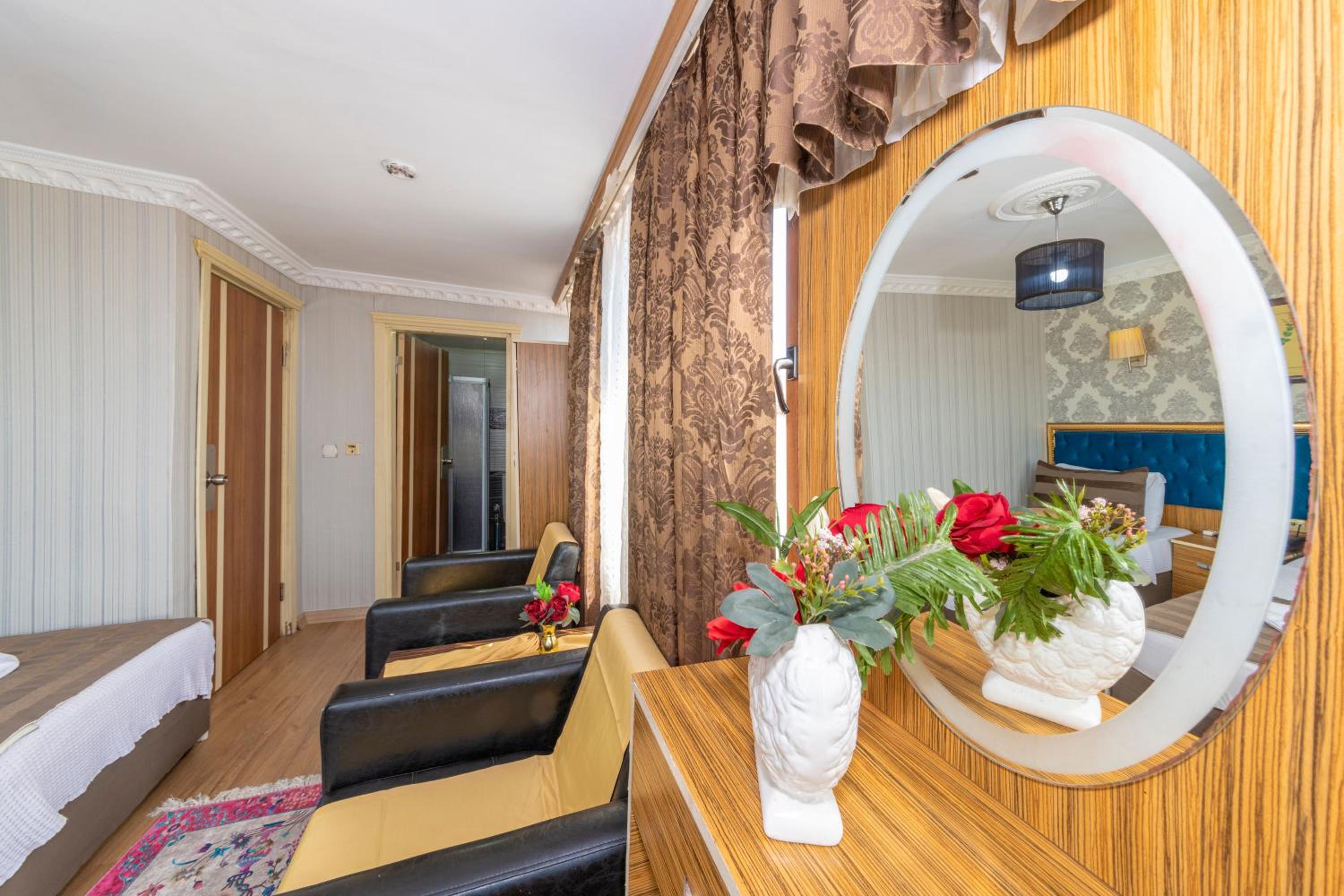 Ista Palace Hotel - Image 28