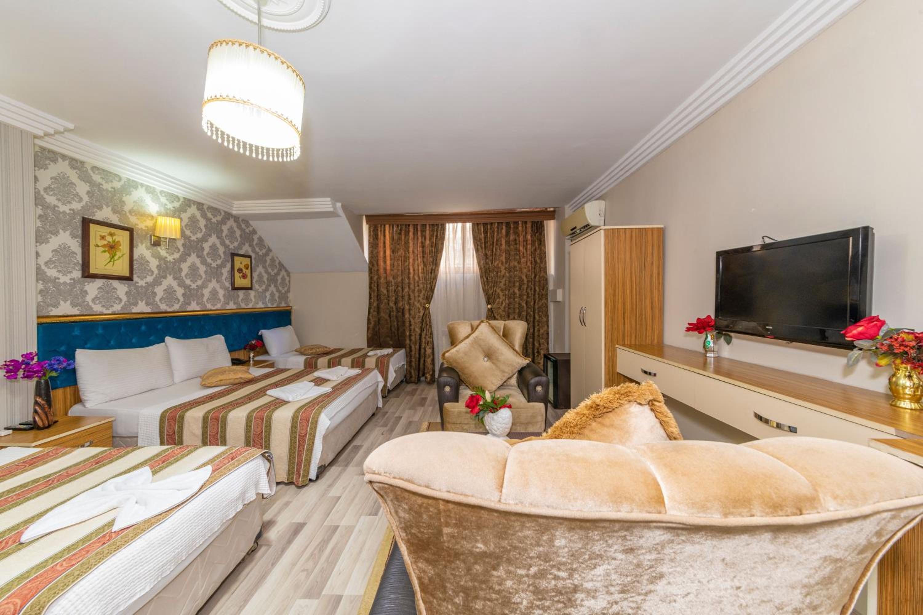 Ista Palace Hotel - Image 35