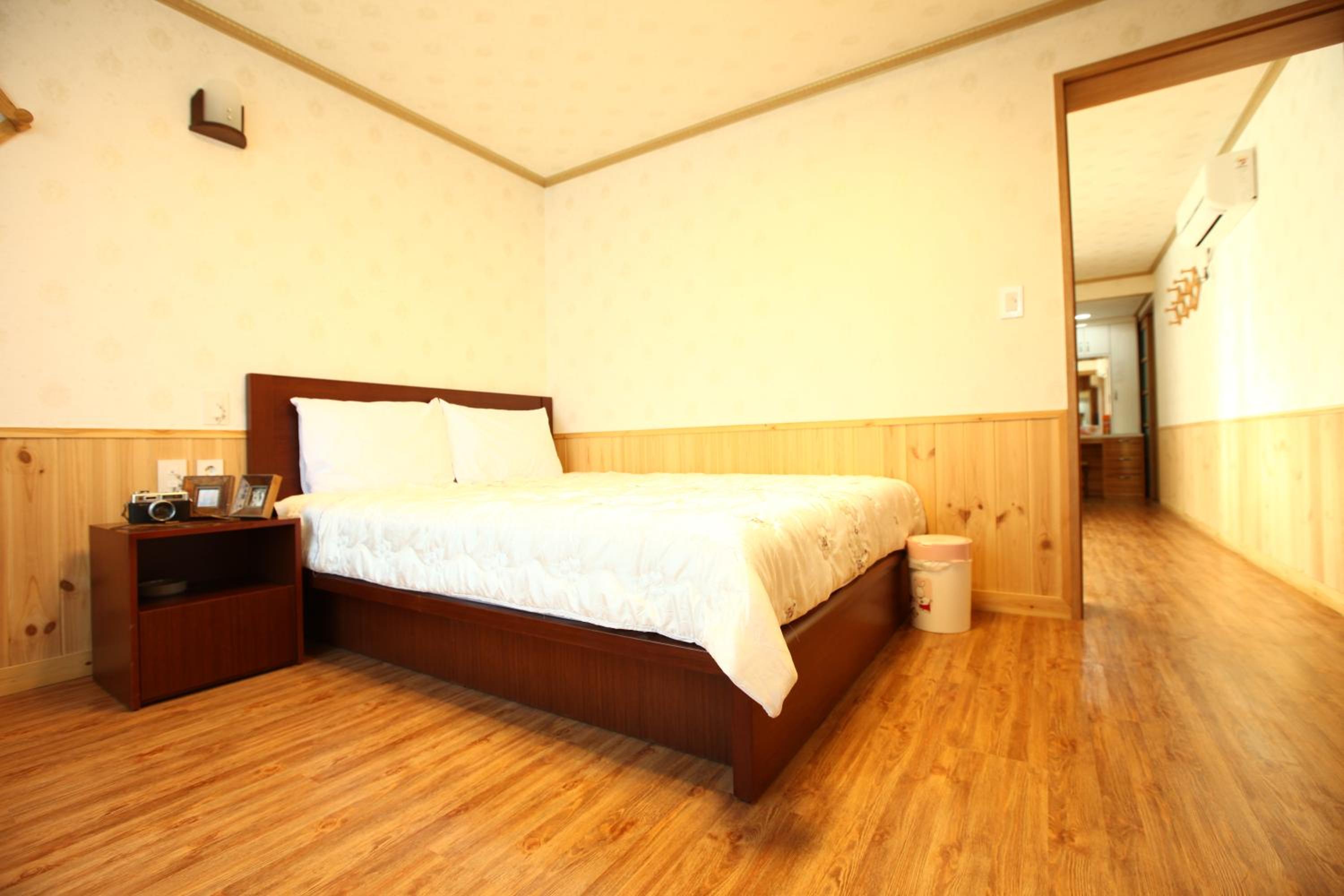 Jungmun Haesung Parktel