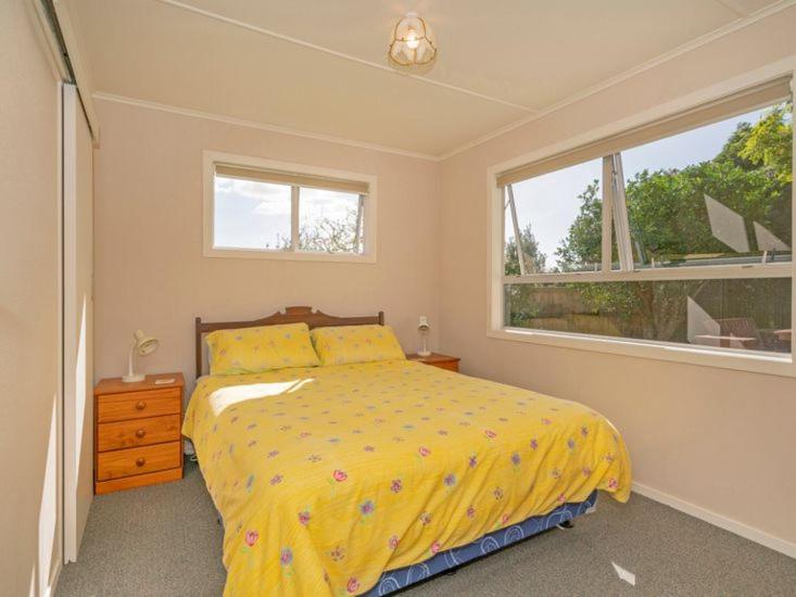 Hosts on the Coast Whiti Delight view 3